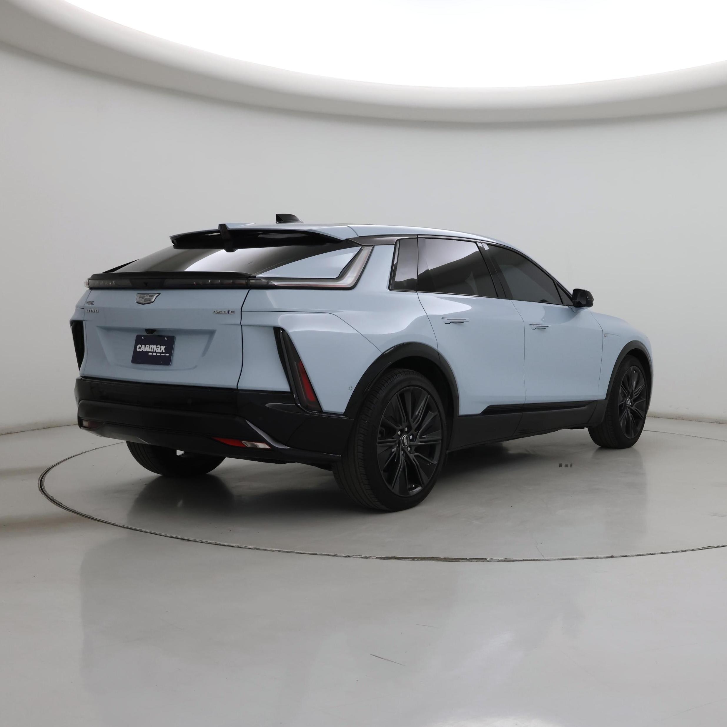 Thumbnail: 2024 Cadillac Lyriq - 8