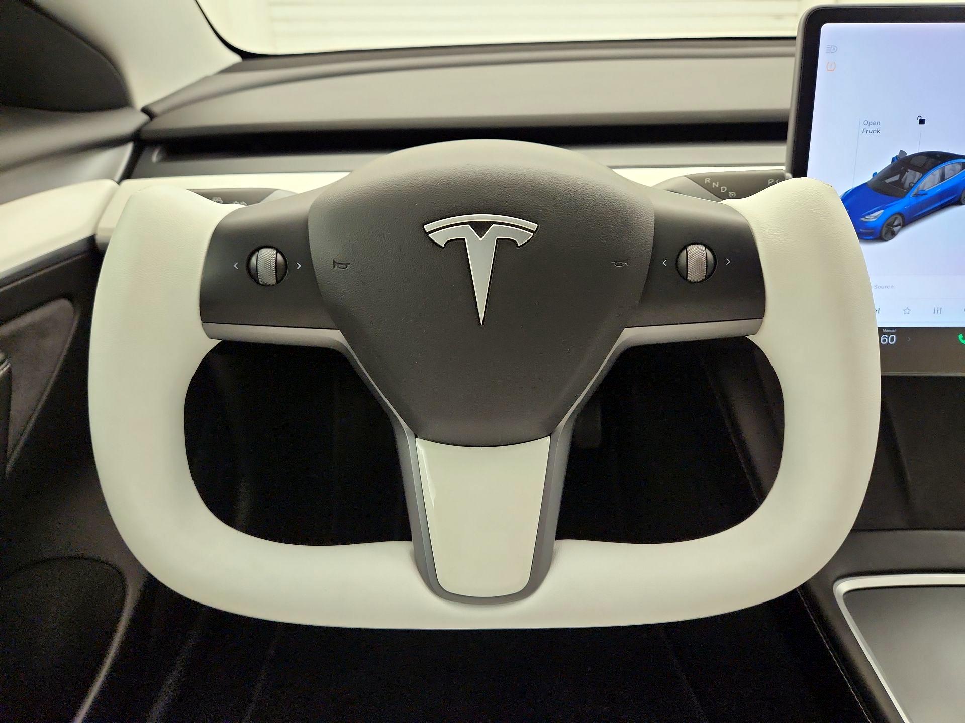 Thumbnail: 2022 Tesla Model 3 - 10
