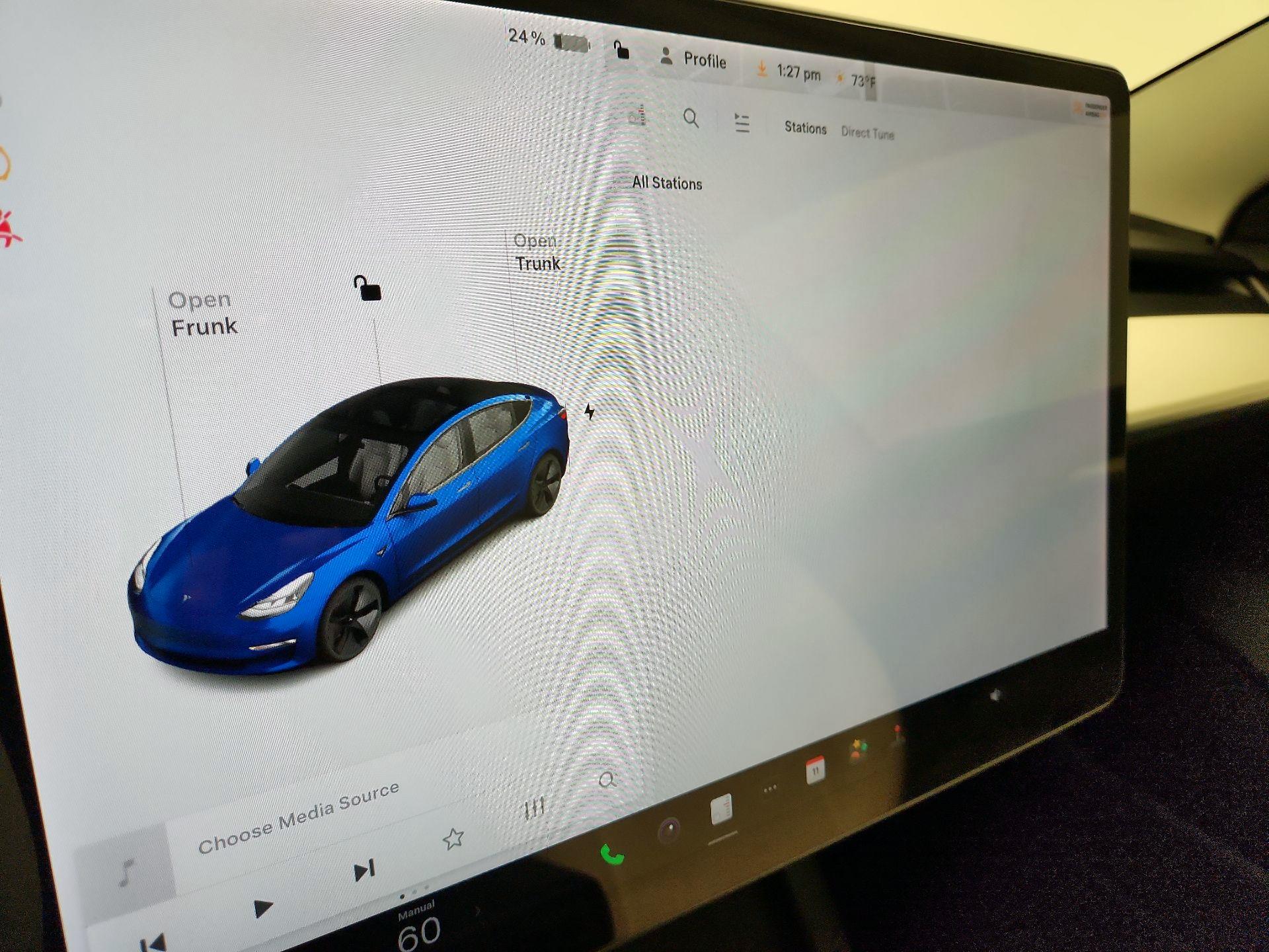 Thumbnail: 2022 Tesla Model 3 - 15