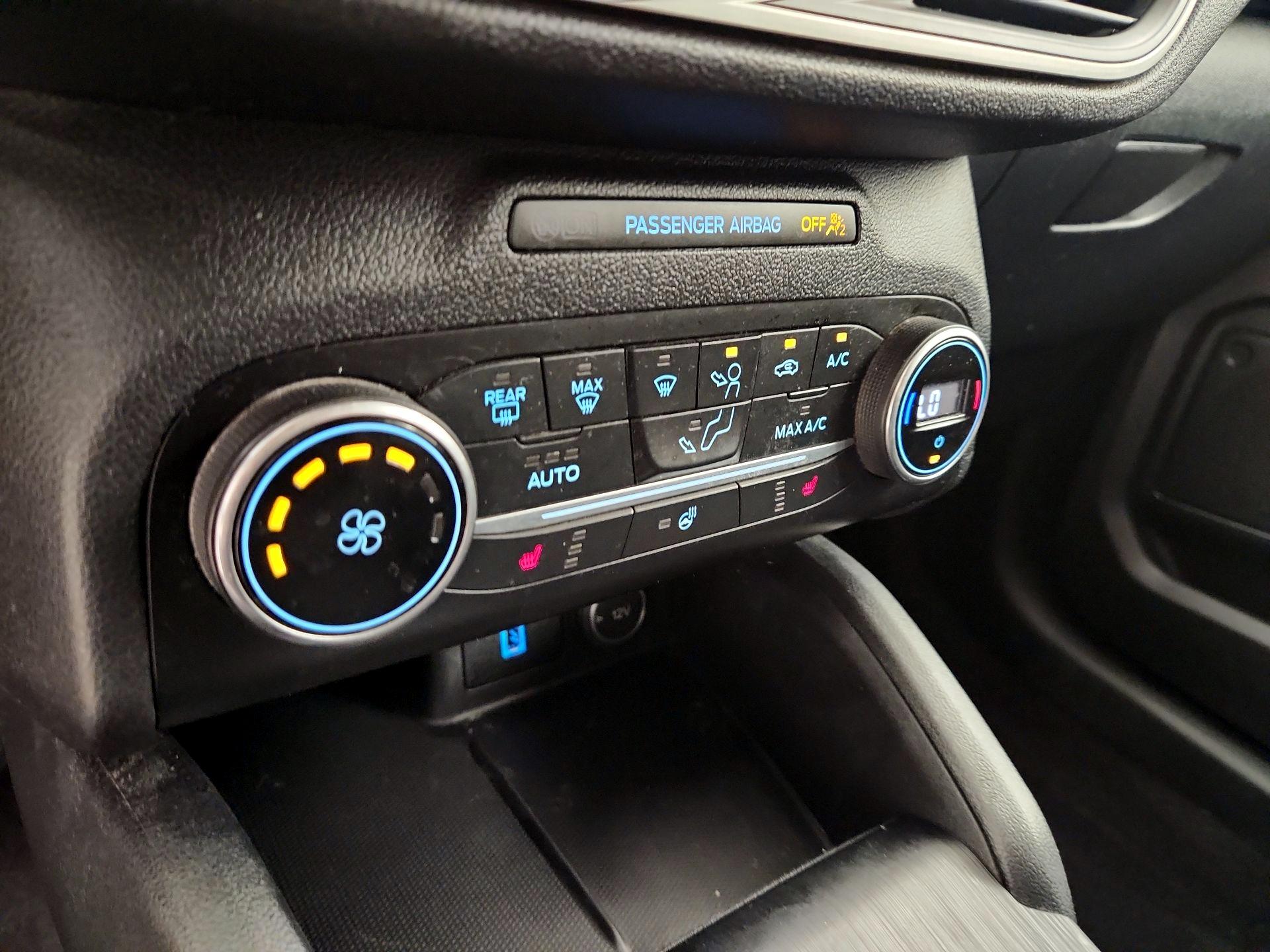 Thumbnail: 2020 Ford Escape - 17