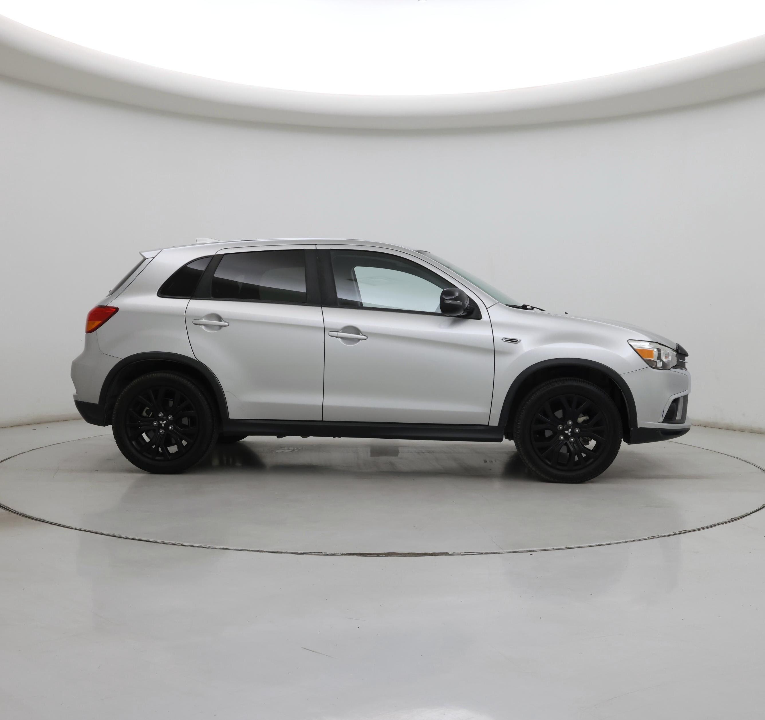 Thumbnail: 2018 Mitsubishi Outlander Sport - 7