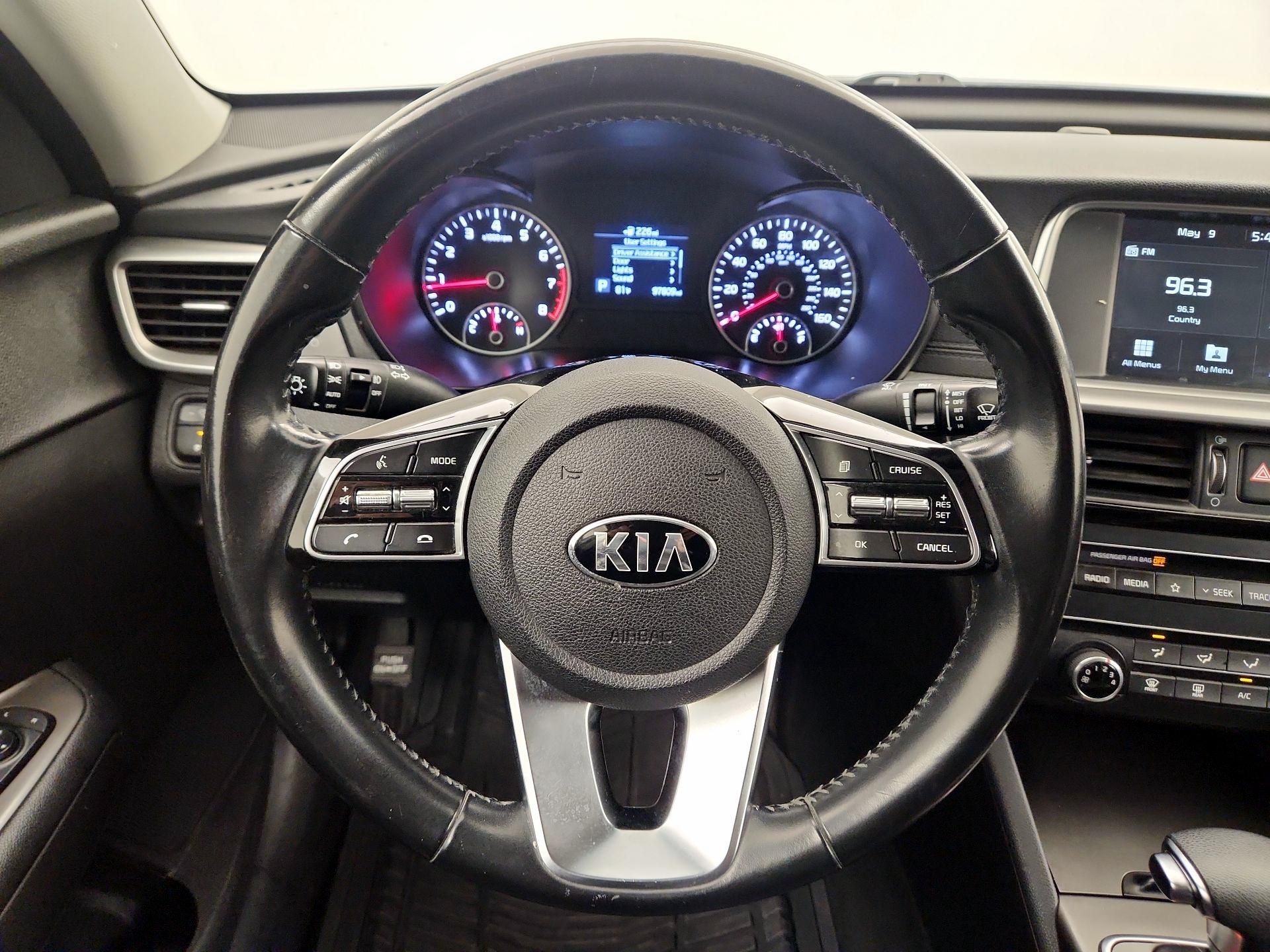 Thumbnail: 2020 Kia Optima - 10