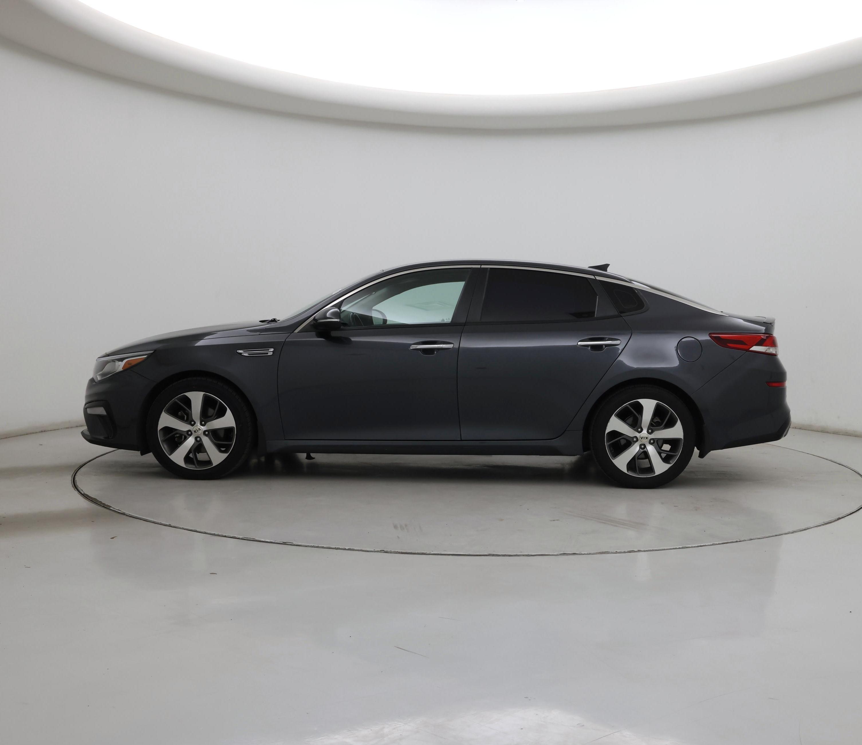 Thumbnail: 2020 Kia Optima - 3
