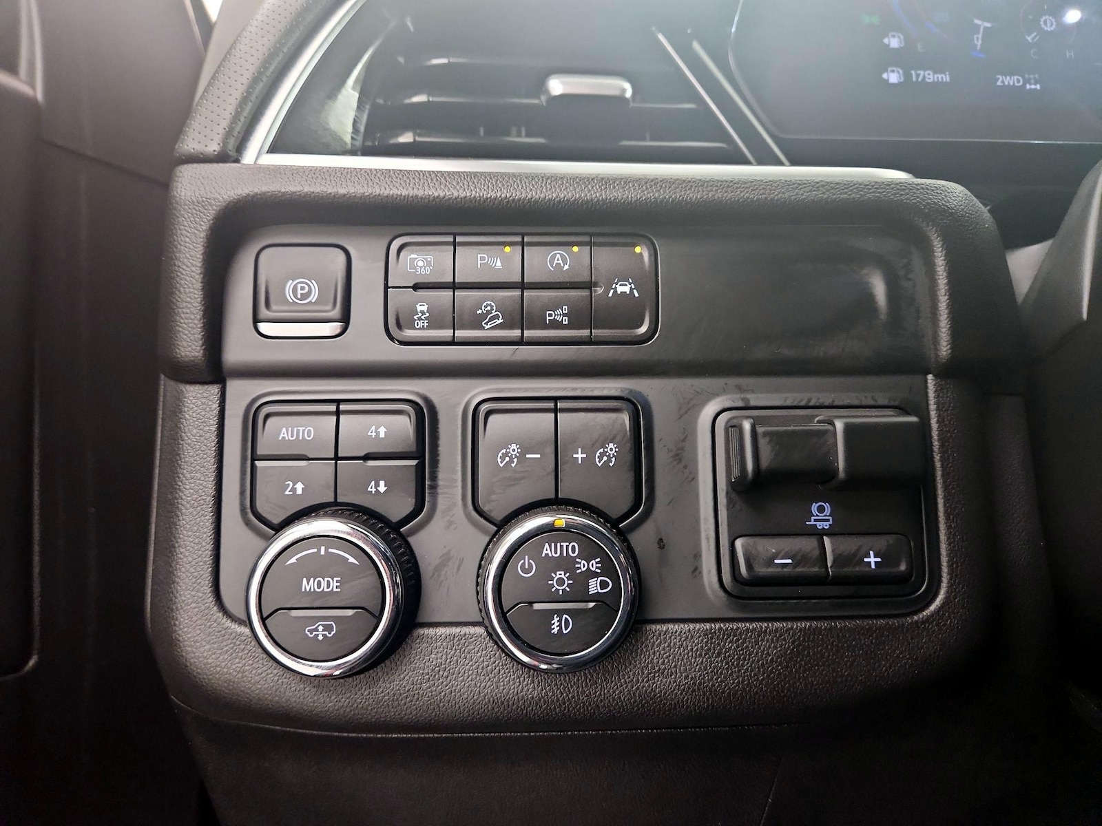 2025 Chevrolet Tahoe High Country - Photo 14