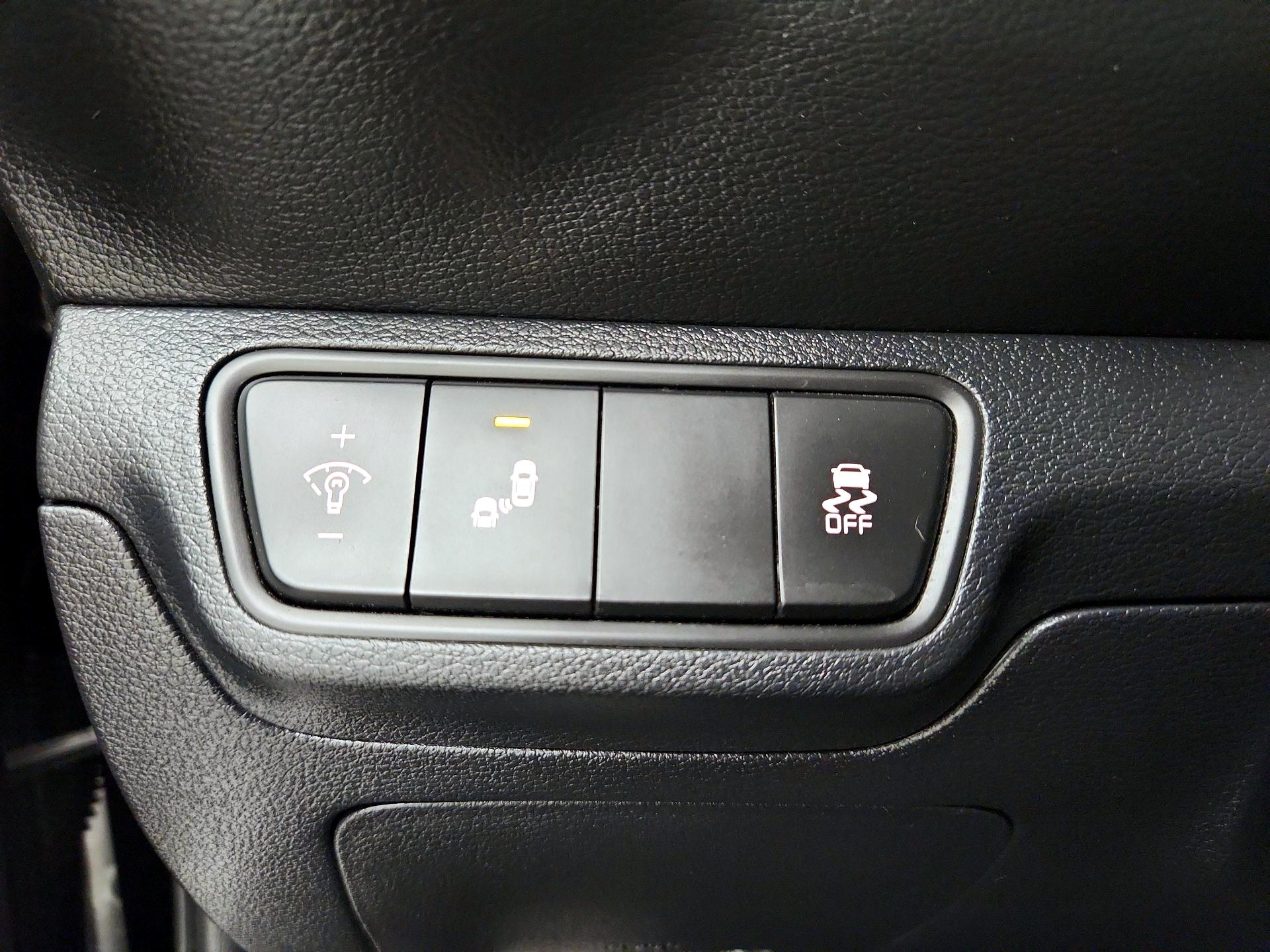 Thumbnail: 2024 Kia Forte - 13