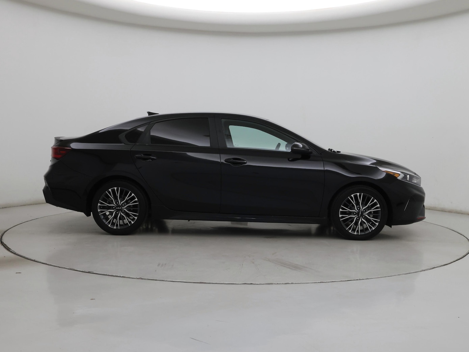 2024 Kia Forte GT-Line - Photo 8
