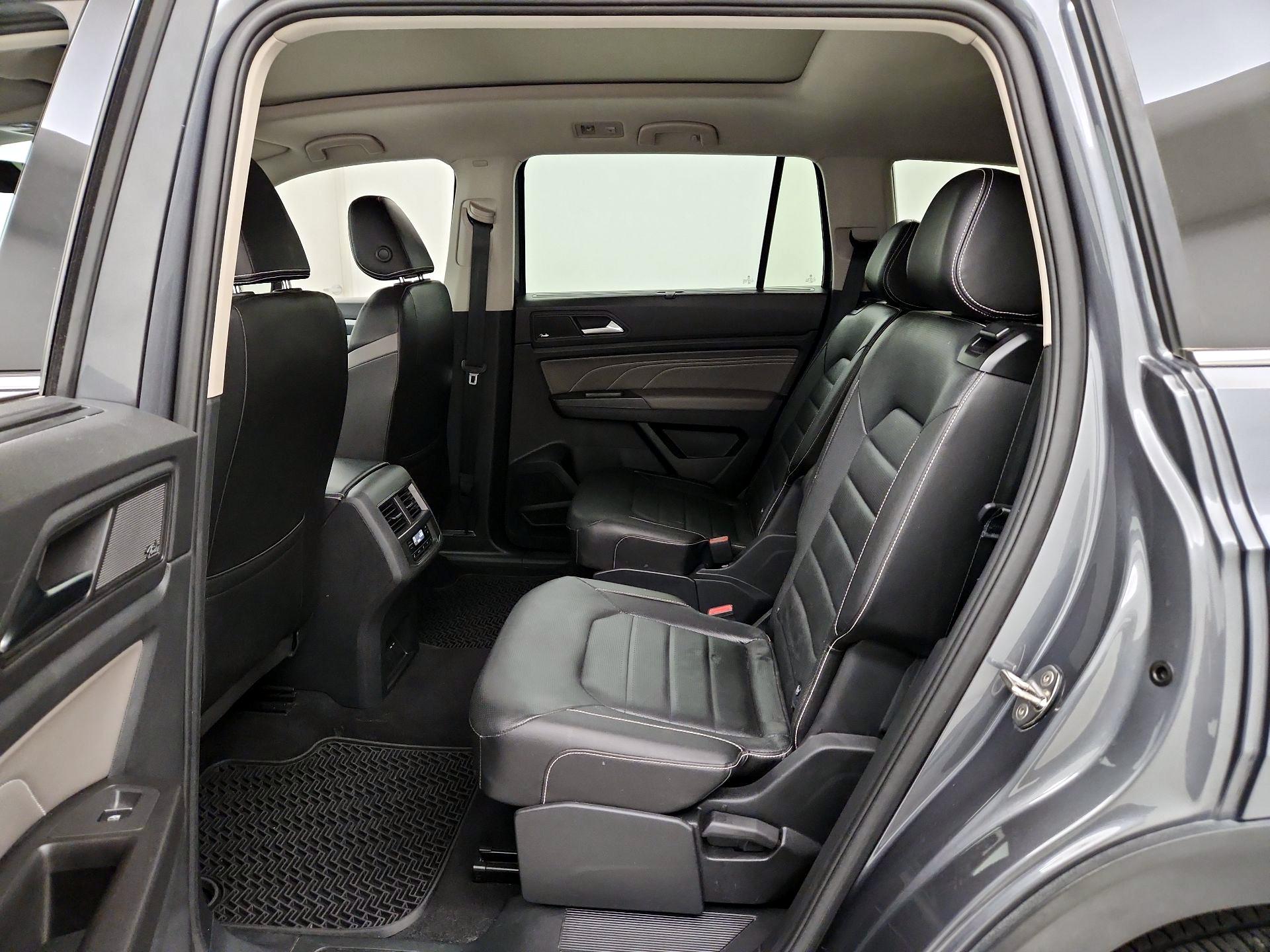 Thumbnail: 2023 Volkswagen Atlas - 20
