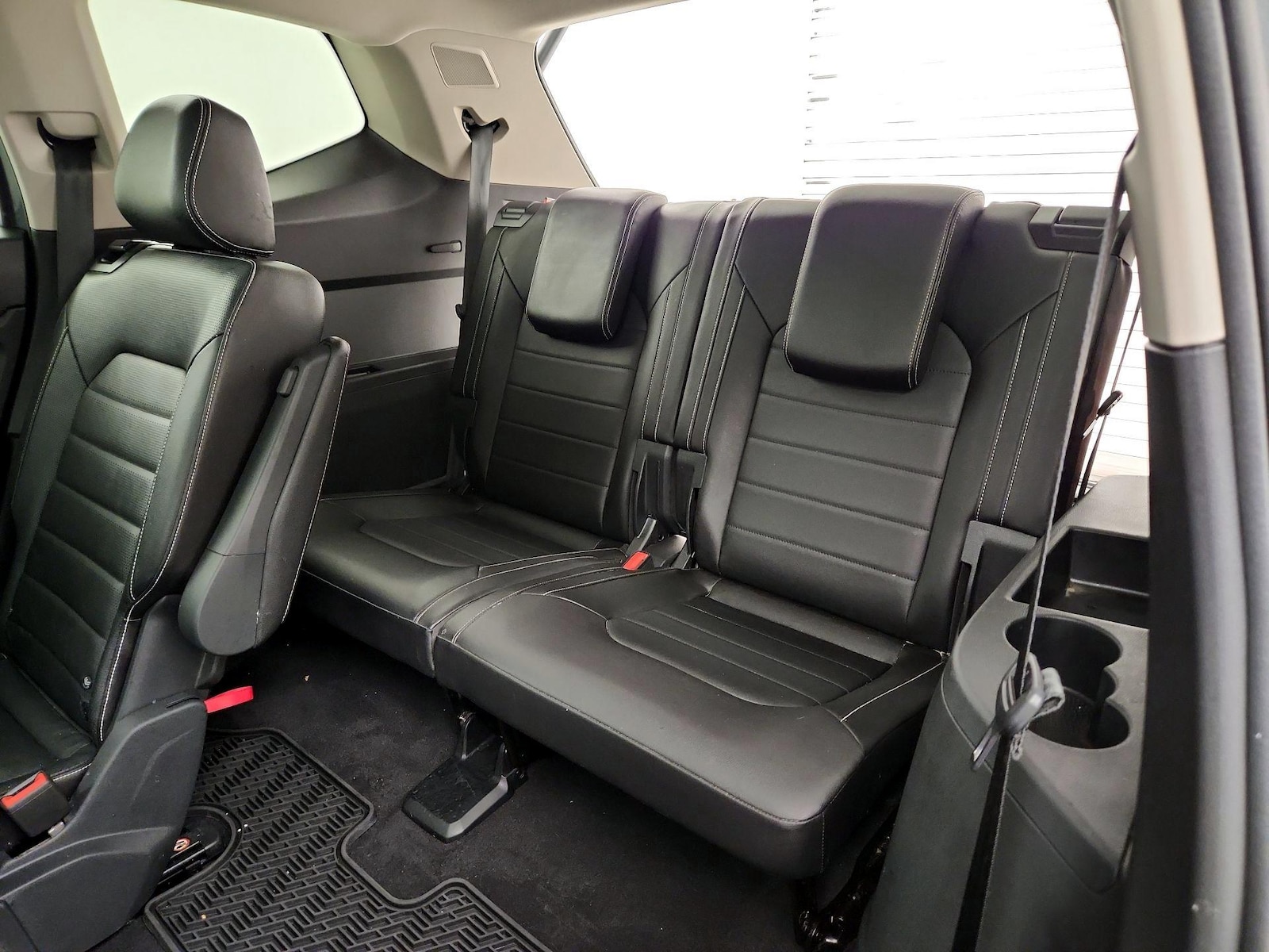 2023 Volkswagen Atlas SEL Premium R-Line - Photo 22