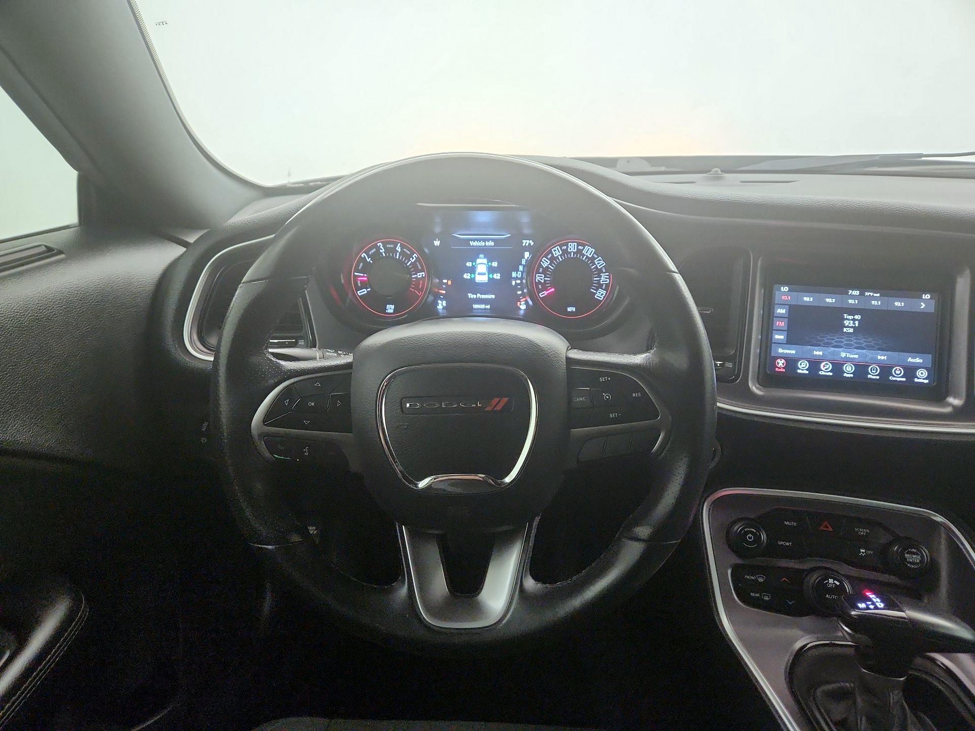 Thumbnail: 2019 Dodge Challenger - 10