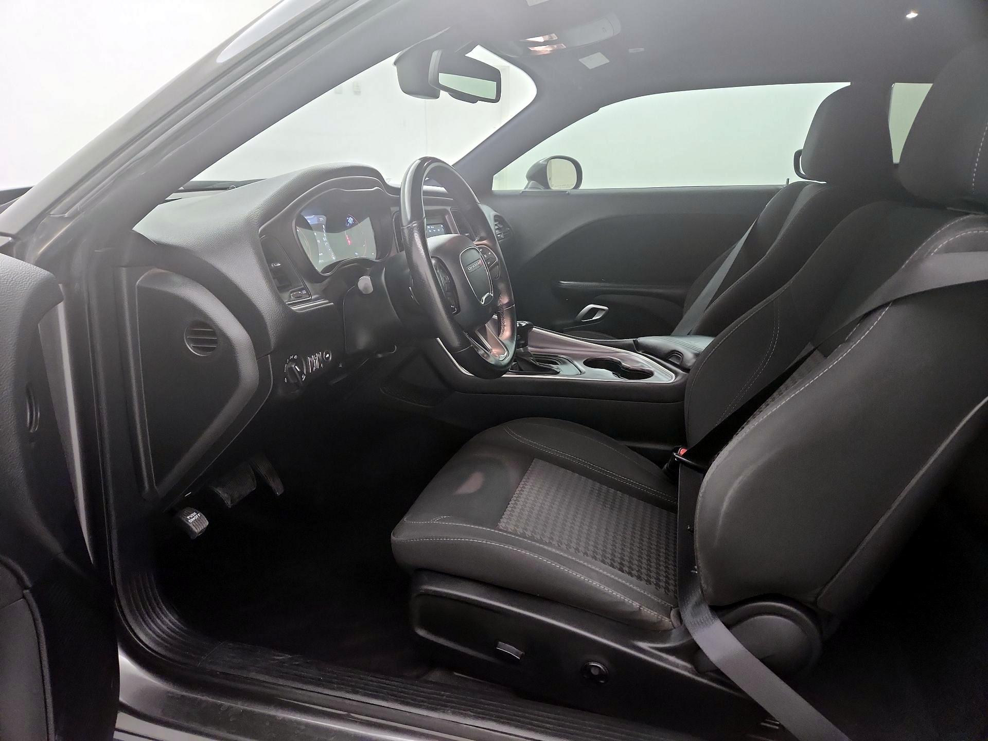 Thumbnail: 2019 Dodge Challenger - 11
