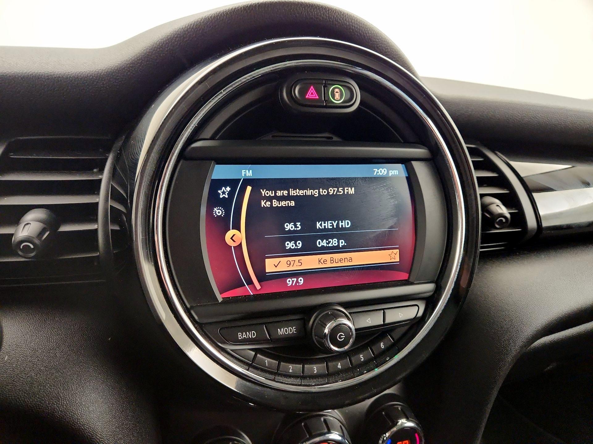 Thumbnail: 2019 MINI Cooper Hardtop - 14