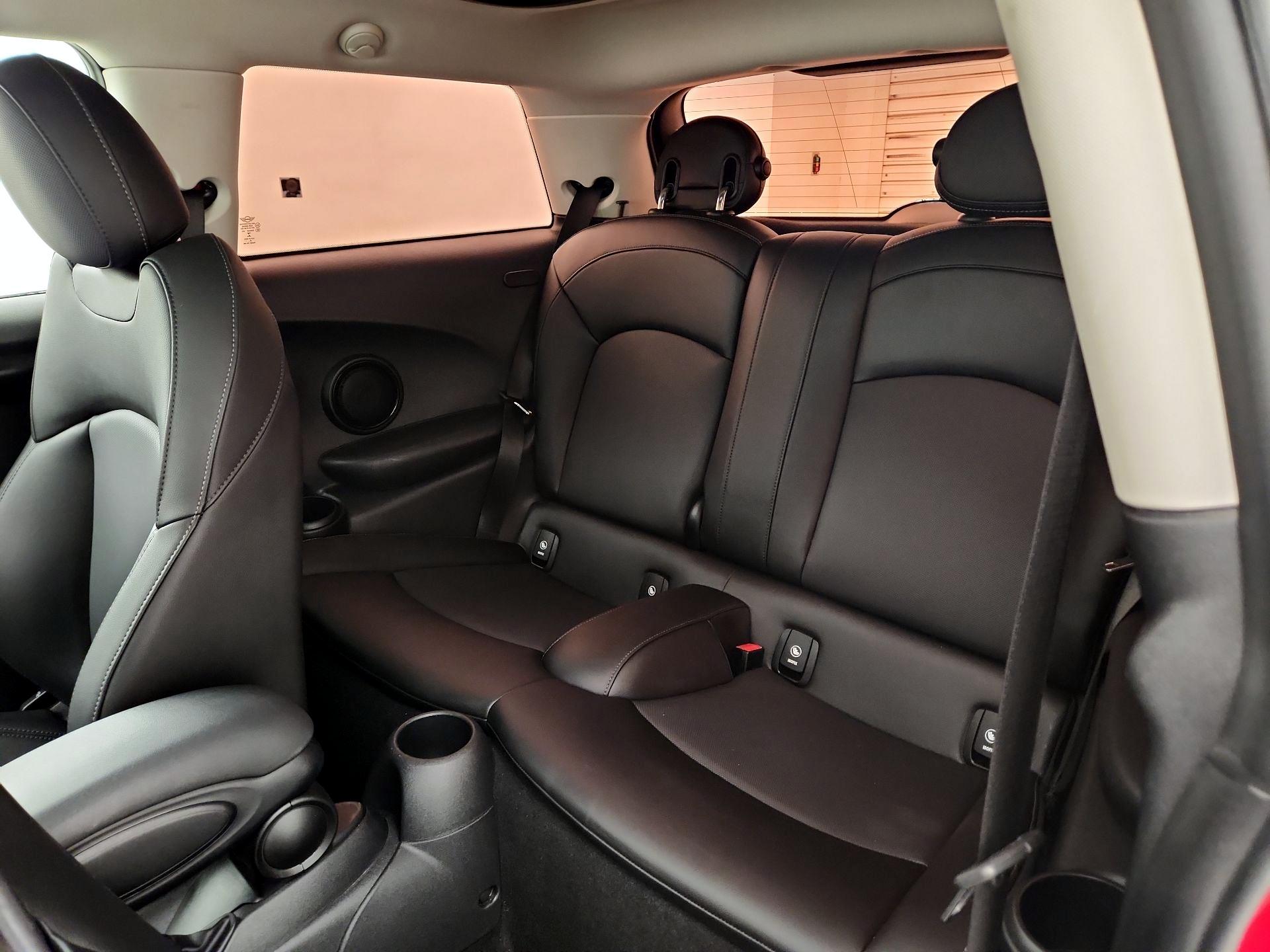 Thumbnail: 2019 MINI Cooper Hardtop - 19