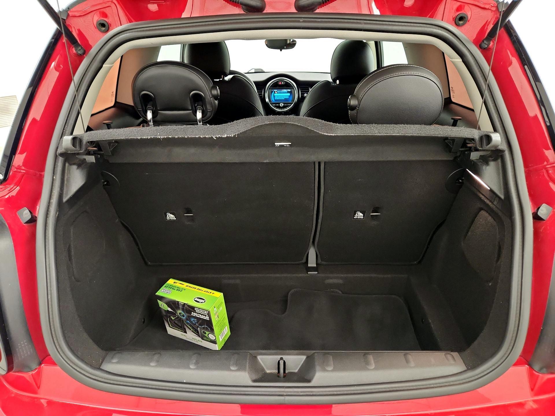 Thumbnail: 2019 MINI Cooper Hardtop - 20