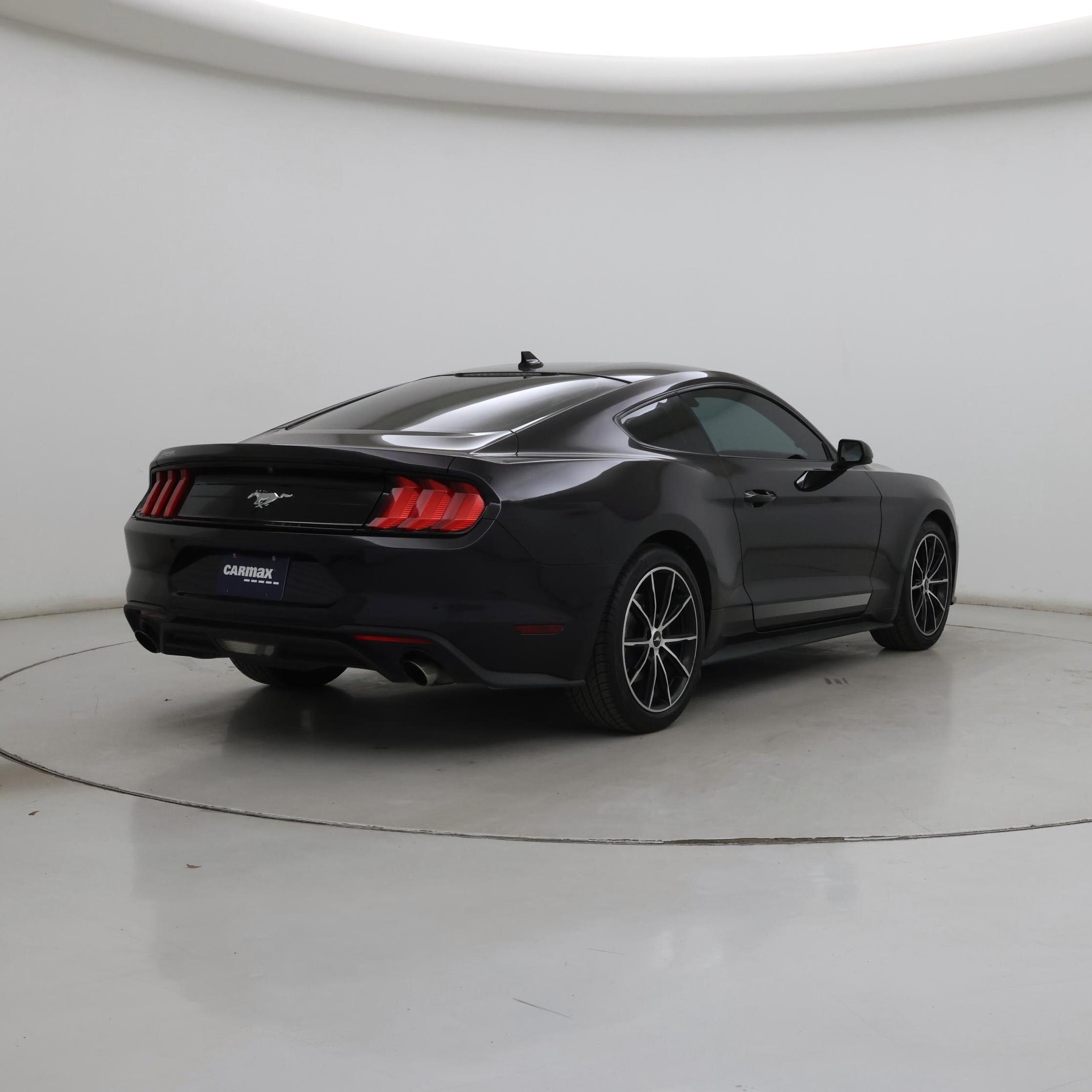 Thumbnail: 2022 Ford Mustang - 8