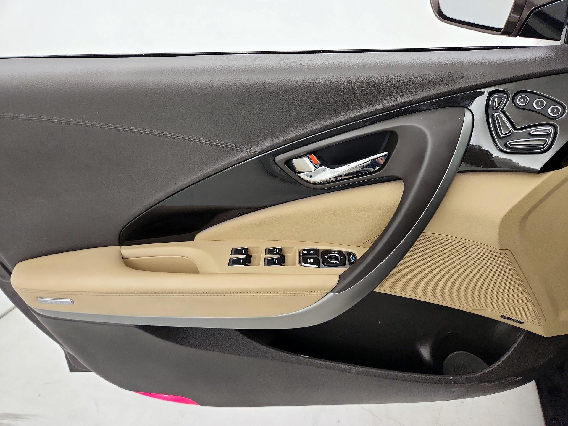 Thumbnail: 2015 Hyundai Azera - 12