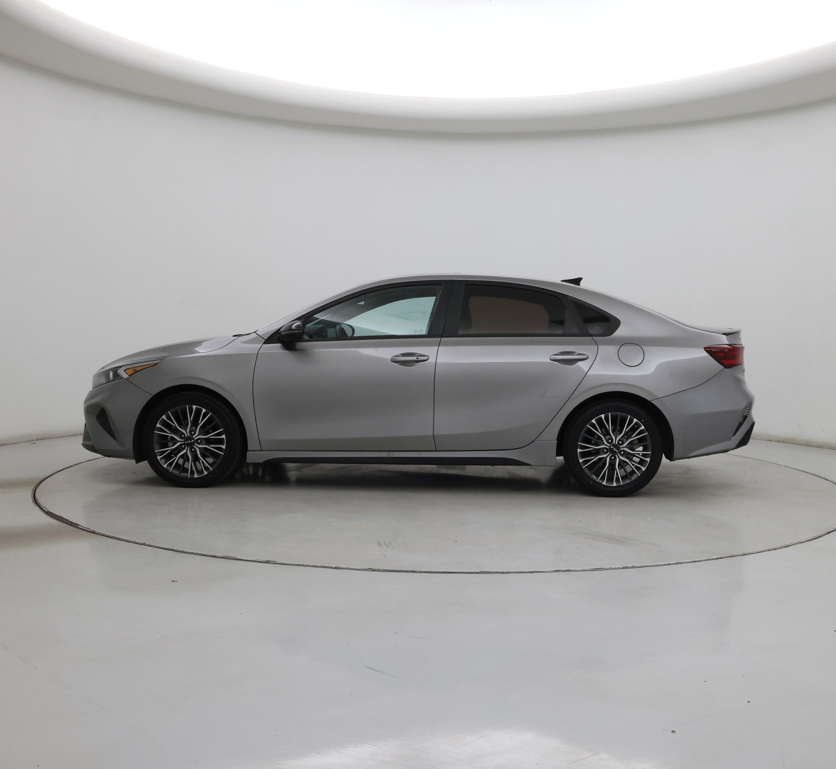 Thumbnail: 2023 Kia Forte - 3