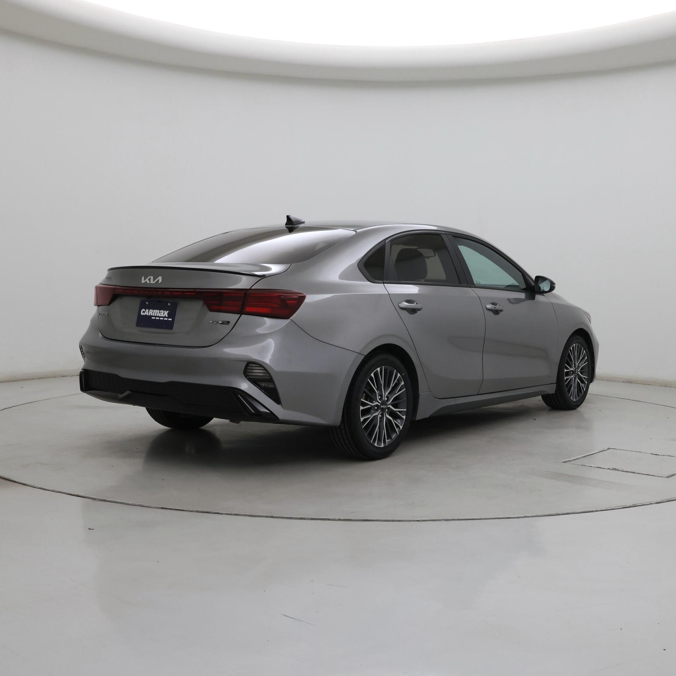 Thumbnail: 2023 Kia Forte - 8