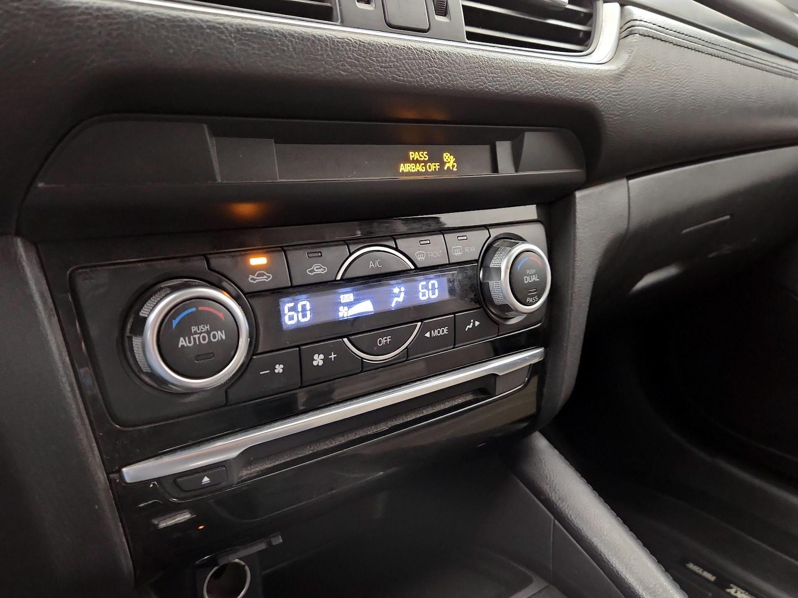 2016 Mazda MAZDA6 i Touring - Photo 17