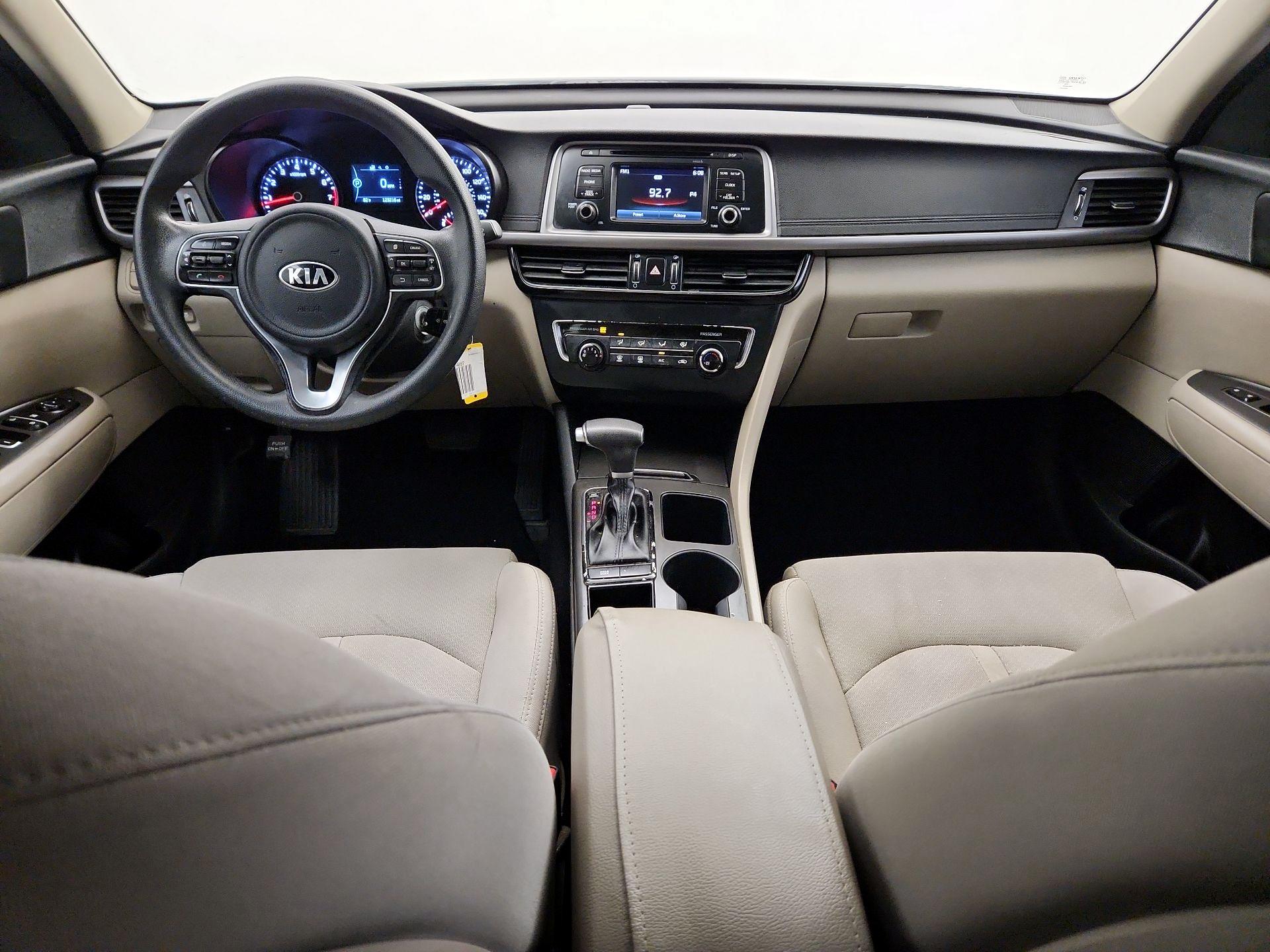 Thumbnail: 2017 Kia Optima - 9