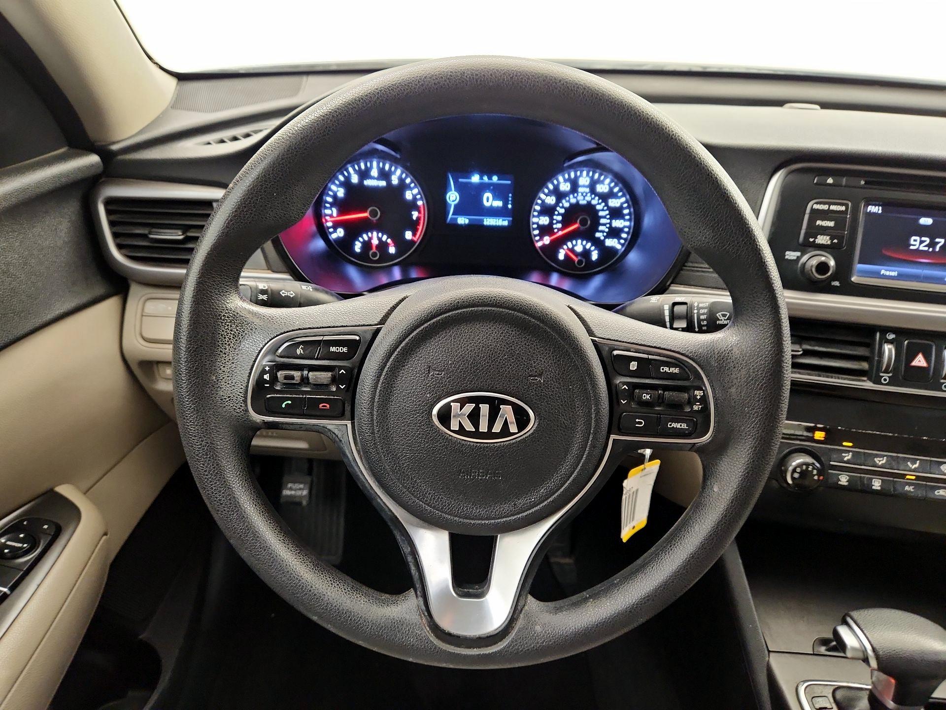 Thumbnail: 2017 Kia Optima - 10
