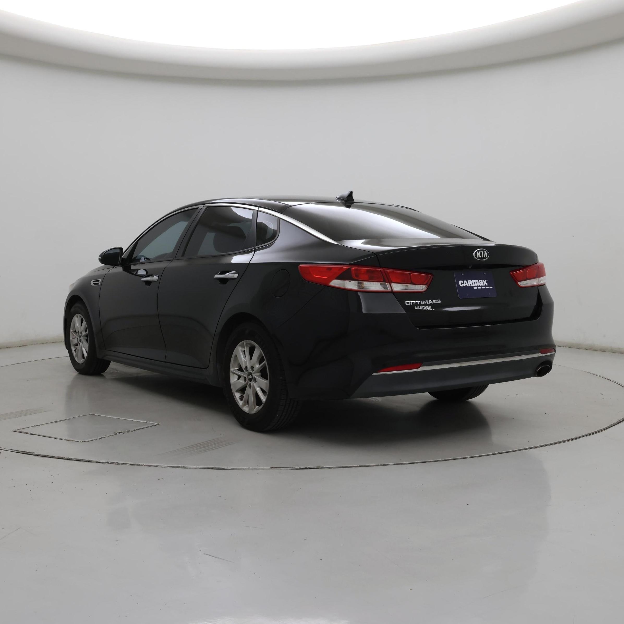 Thumbnail: 2017 Kia Optima - 2