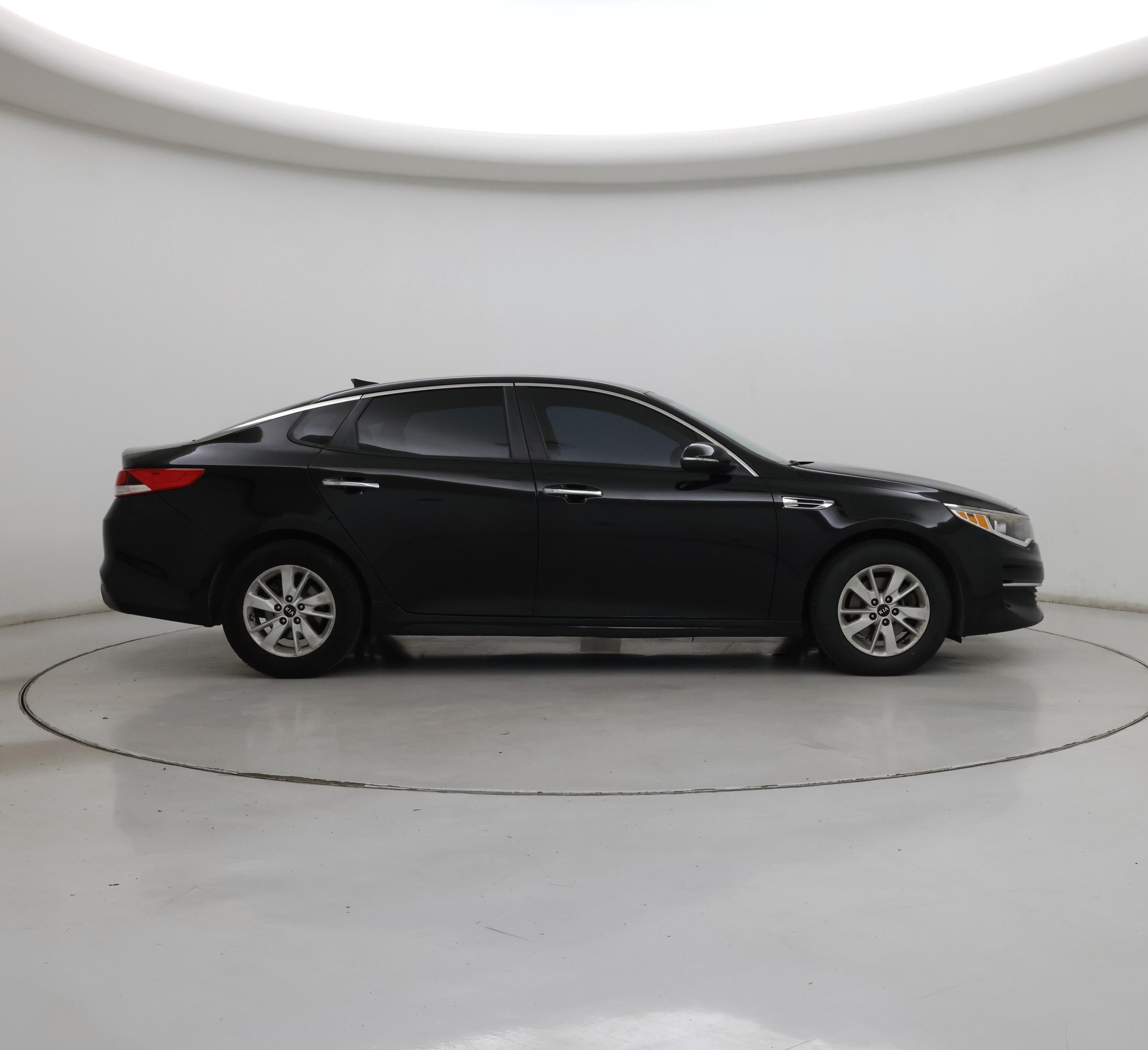 Thumbnail: 2017 Kia Optima - 7