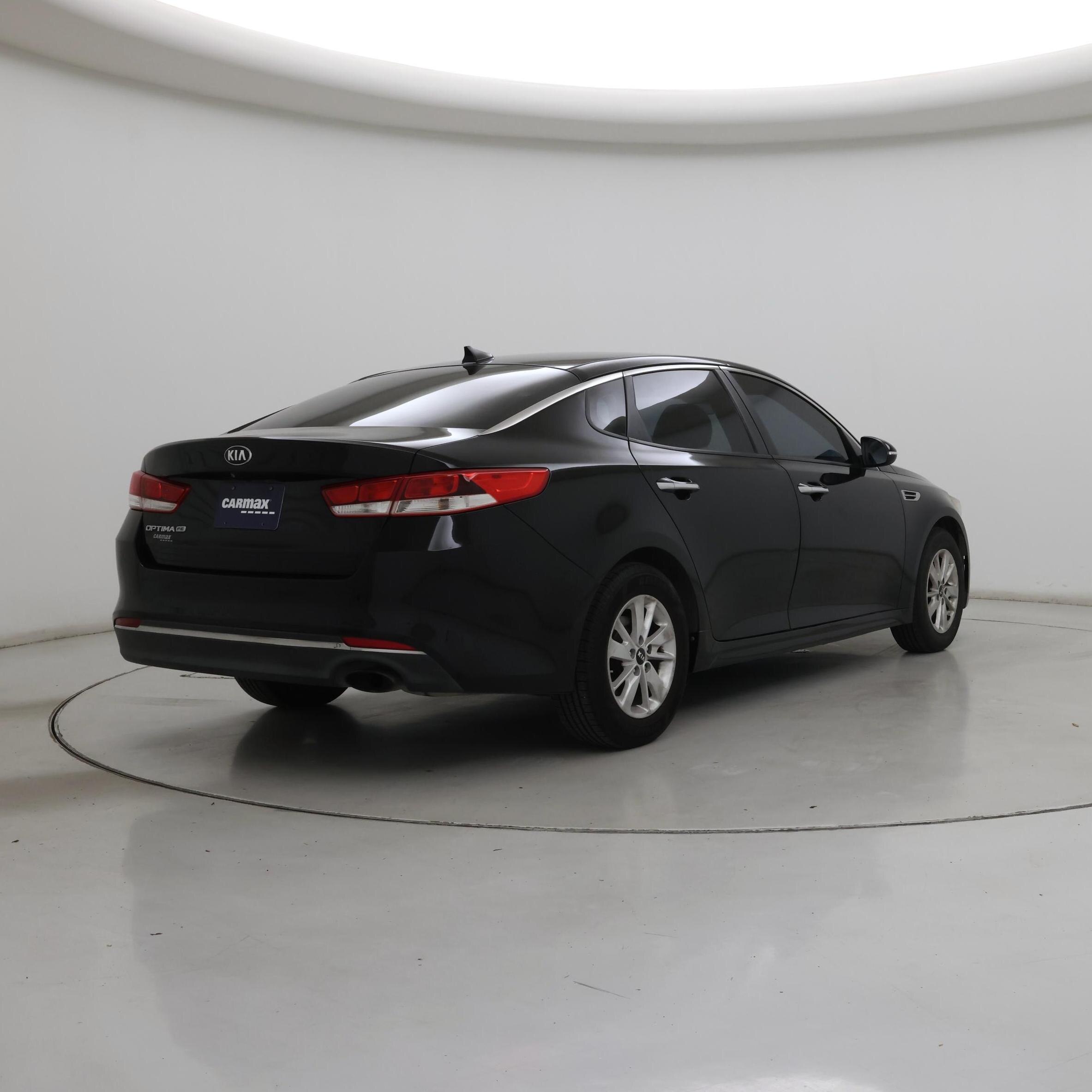 Thumbnail: 2017 Kia Optima - 8
