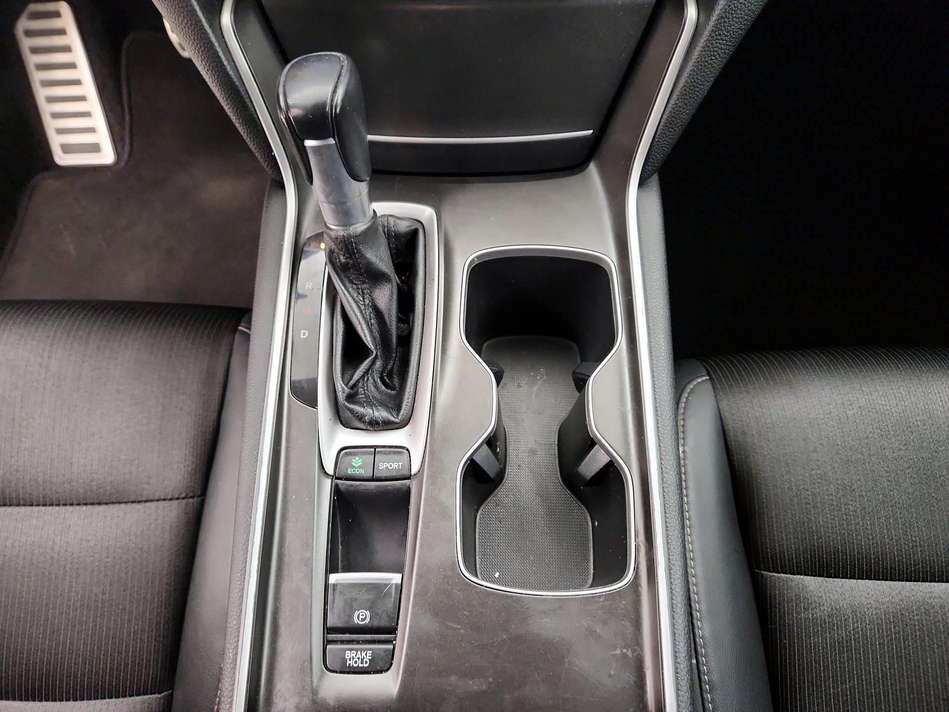 Thumbnail: 2018 Honda Accord - 17
