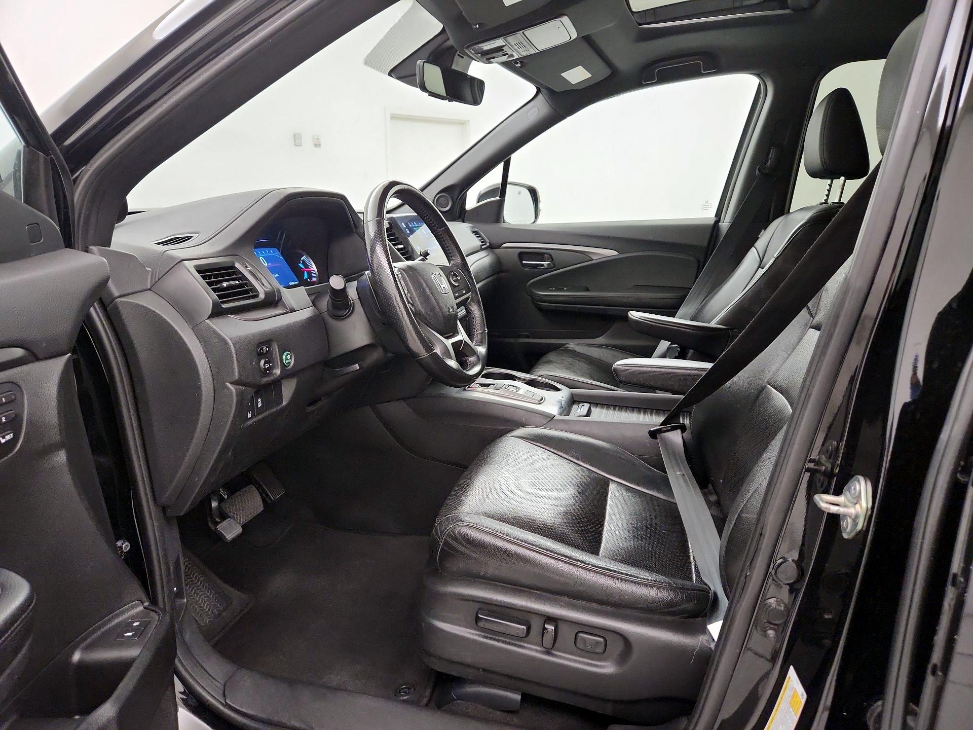 Thumbnail: 2019 Honda Passport - 11