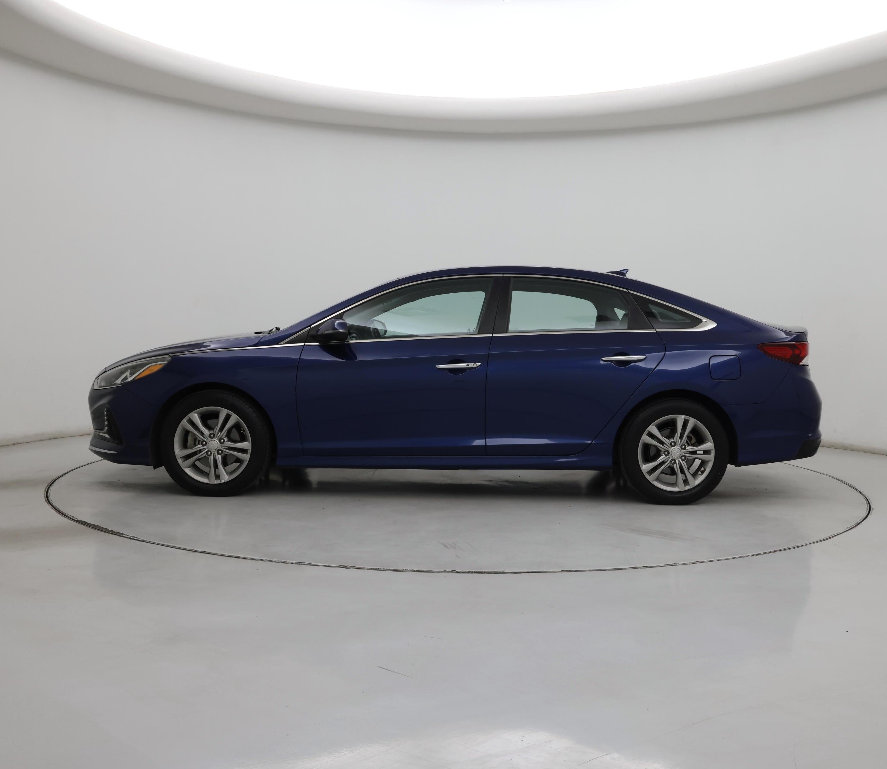 Thumbnail: 2018 Hyundai Sonata - 3