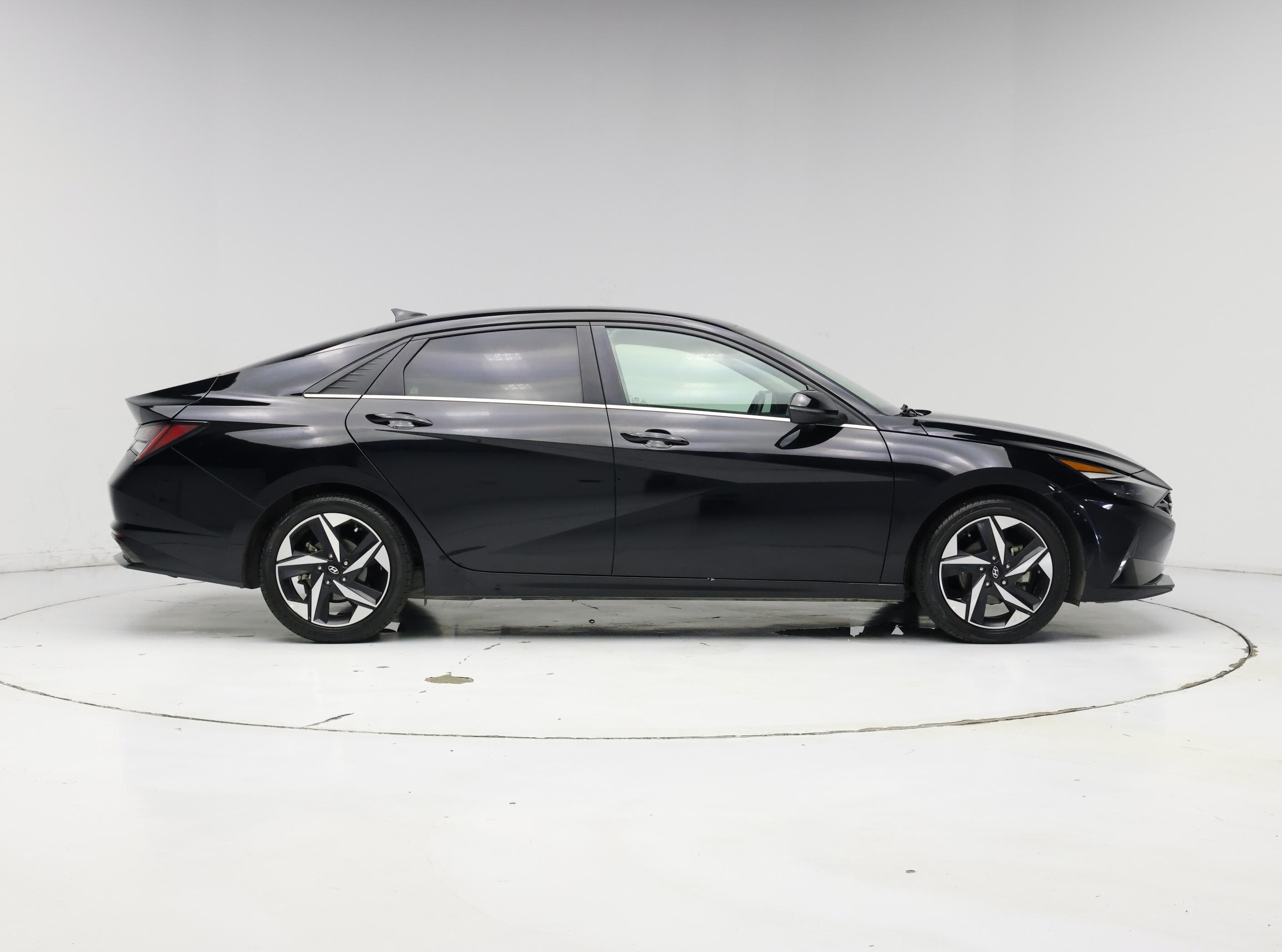 Thumbnail: 2021 Hyundai Elantra - 7