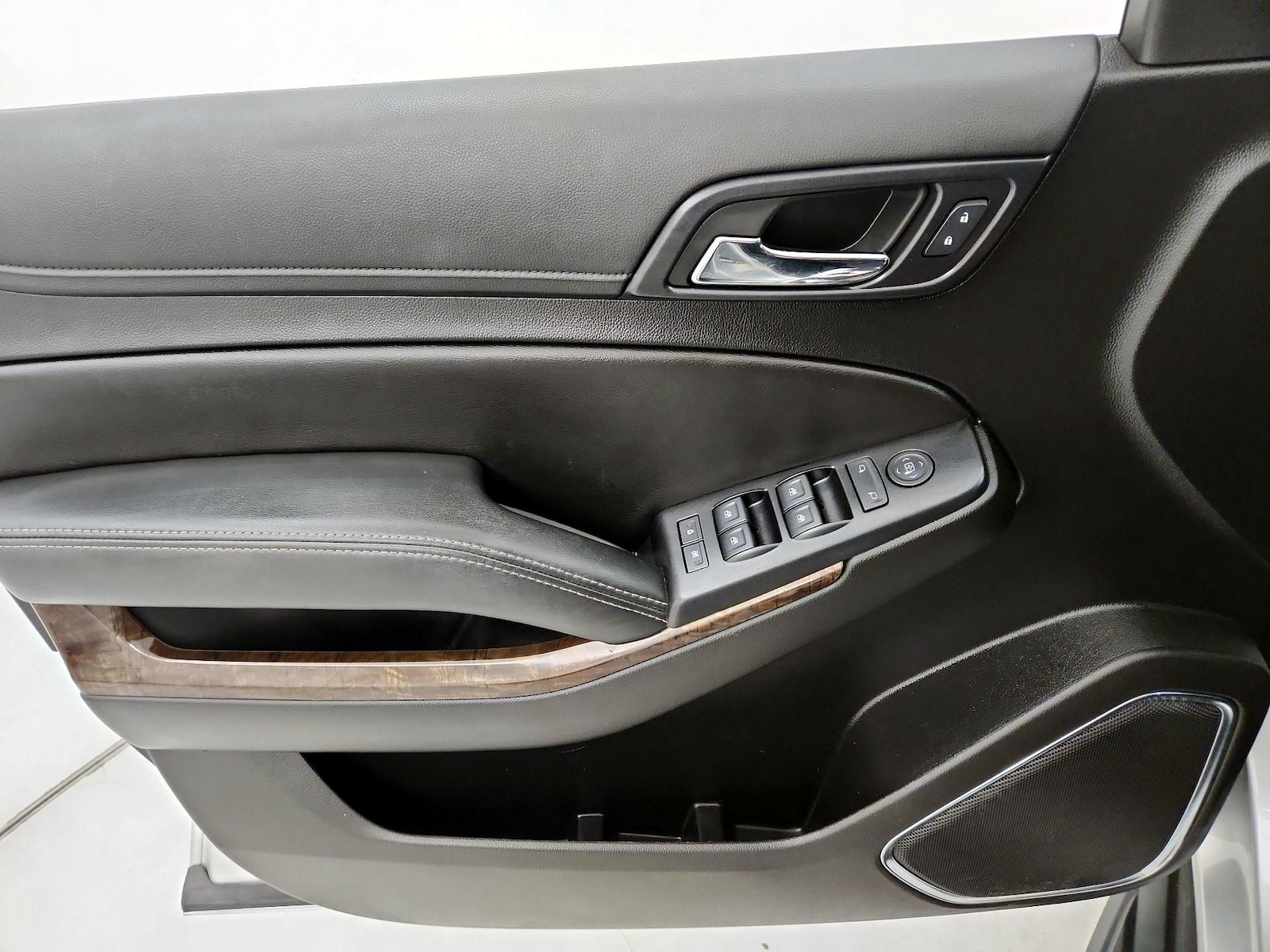 2018 Chevrolet Tahoe LS - Photo 13