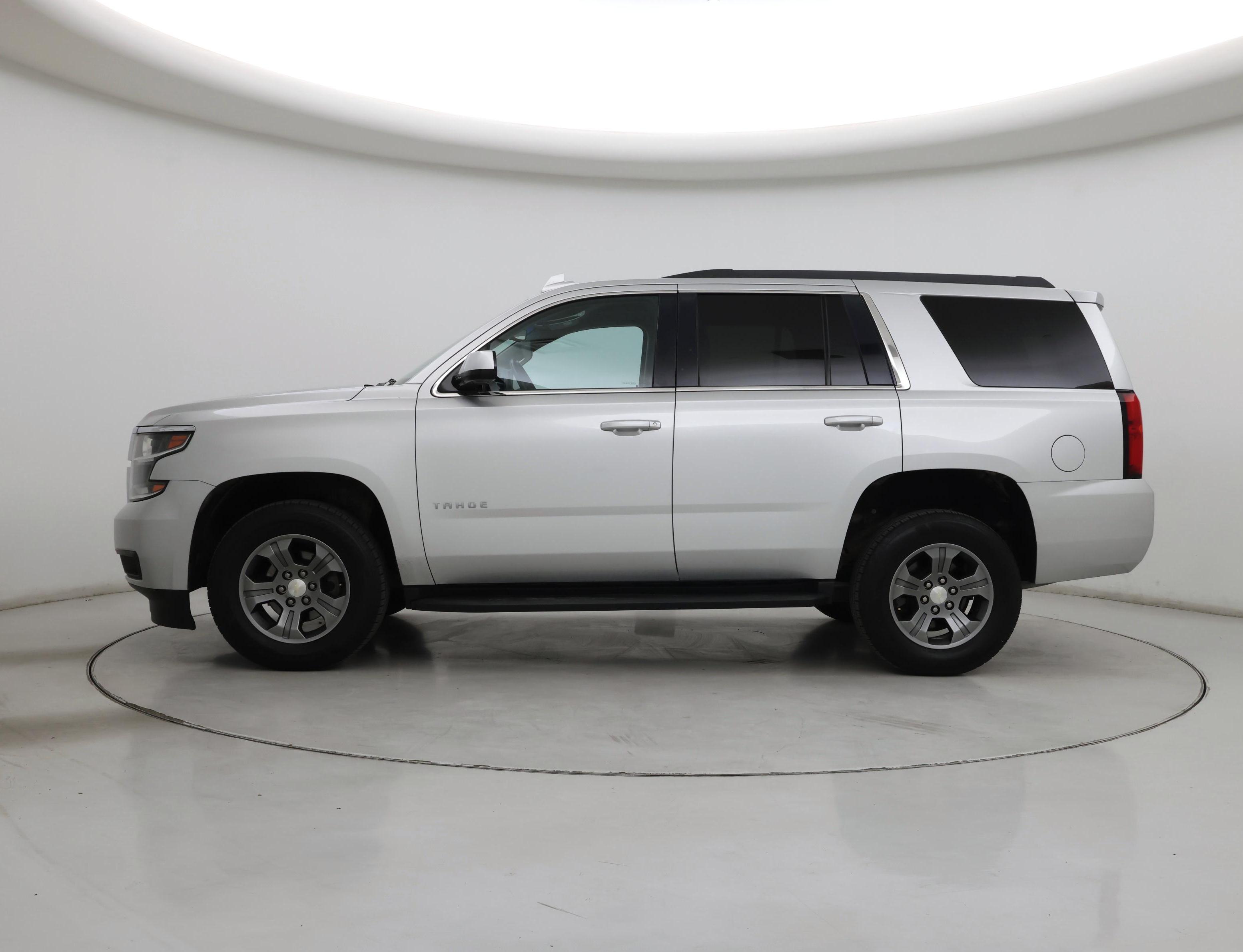 Thumbnail: 2018 Chevrolet Tahoe - 3
