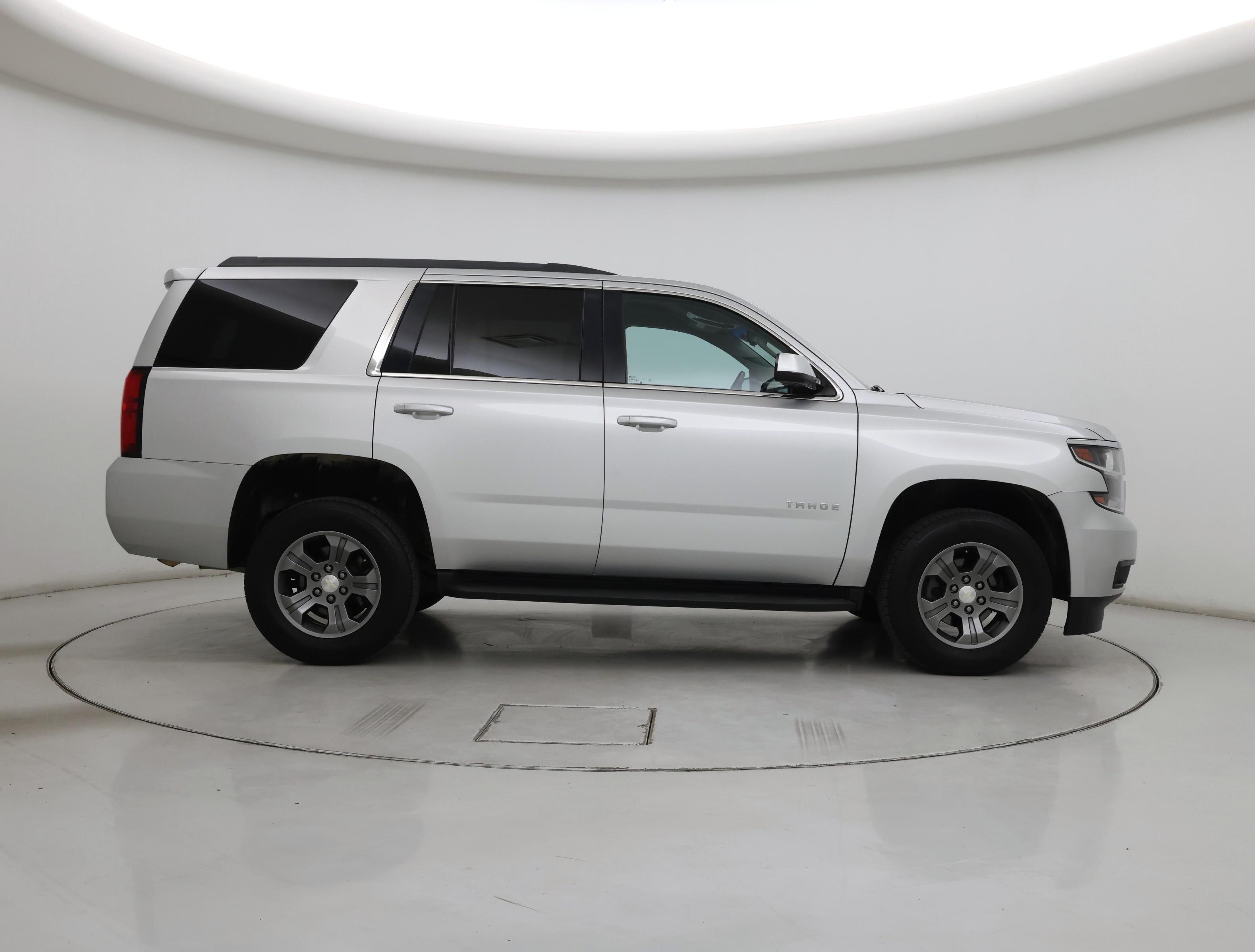 Thumbnail: 2018 Chevrolet Tahoe - 7