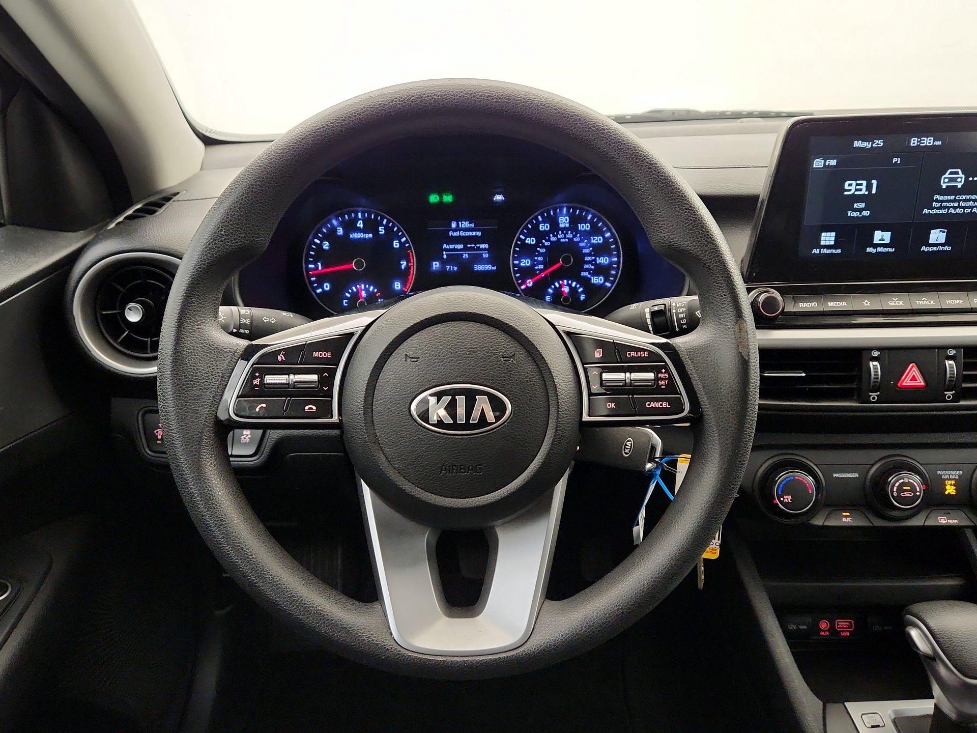 Thumbnail: 2020 Kia Forte - 10