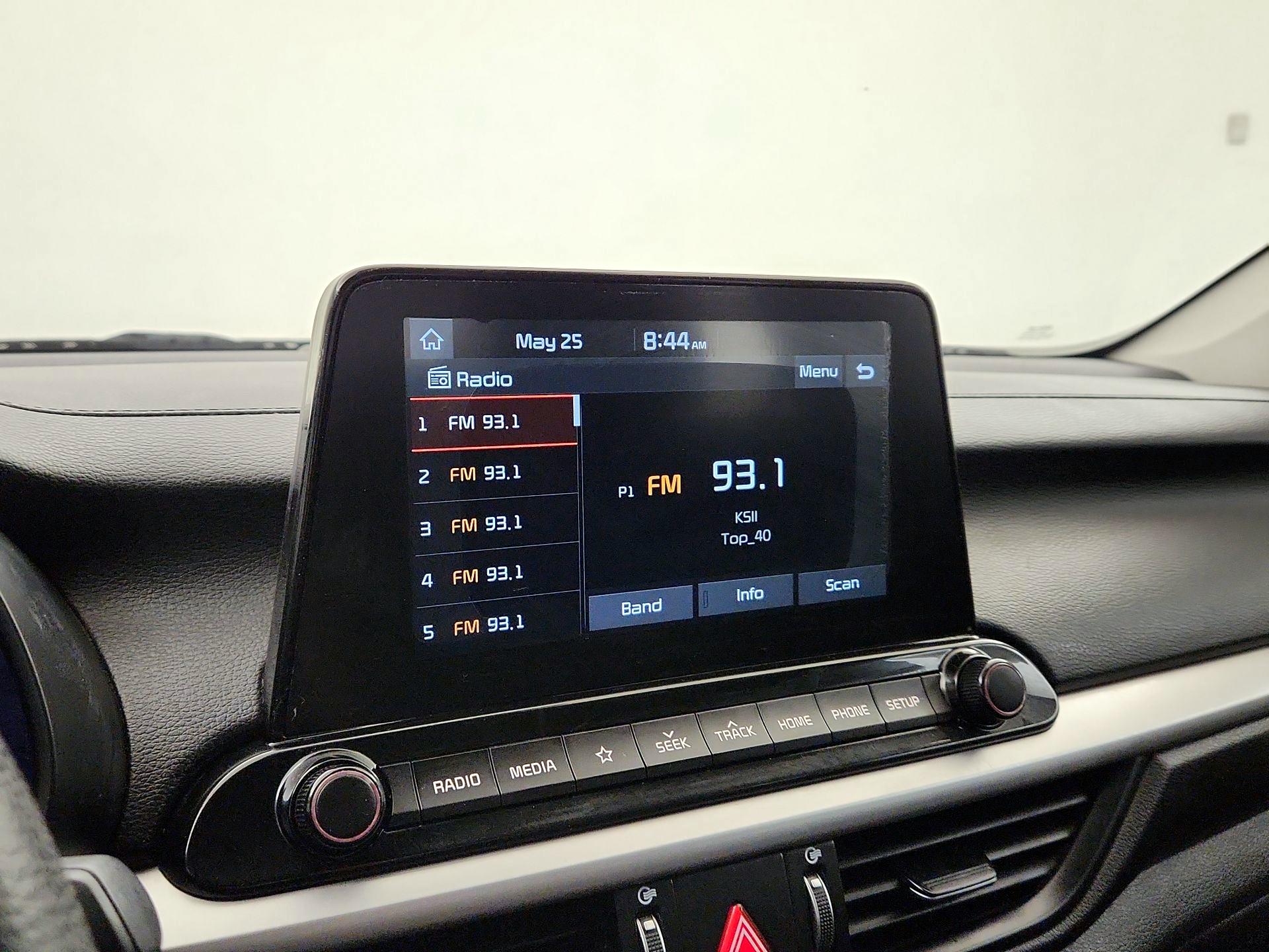 Thumbnail: 2020 Kia Forte - 15