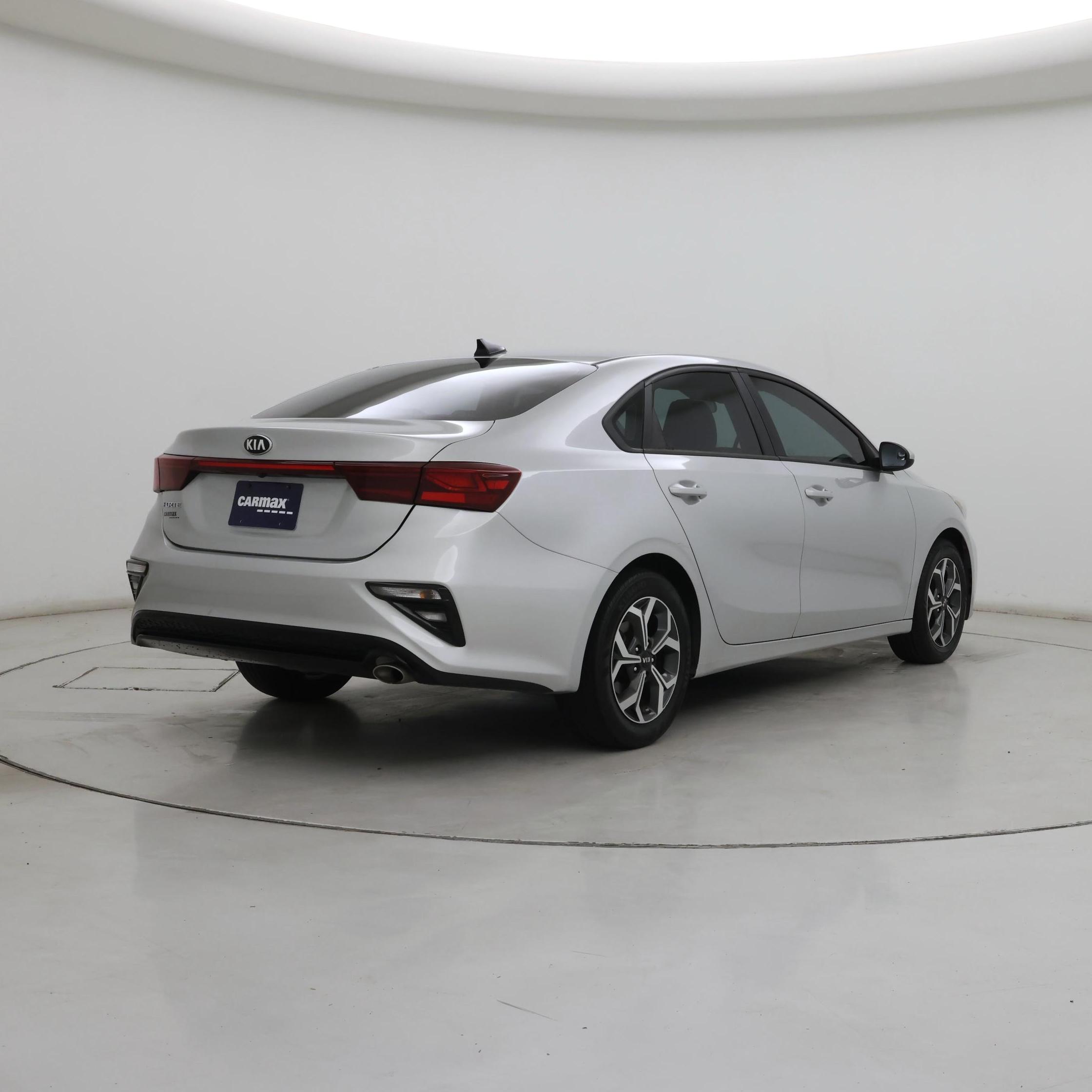 Thumbnail: 2020 Kia Forte - 8