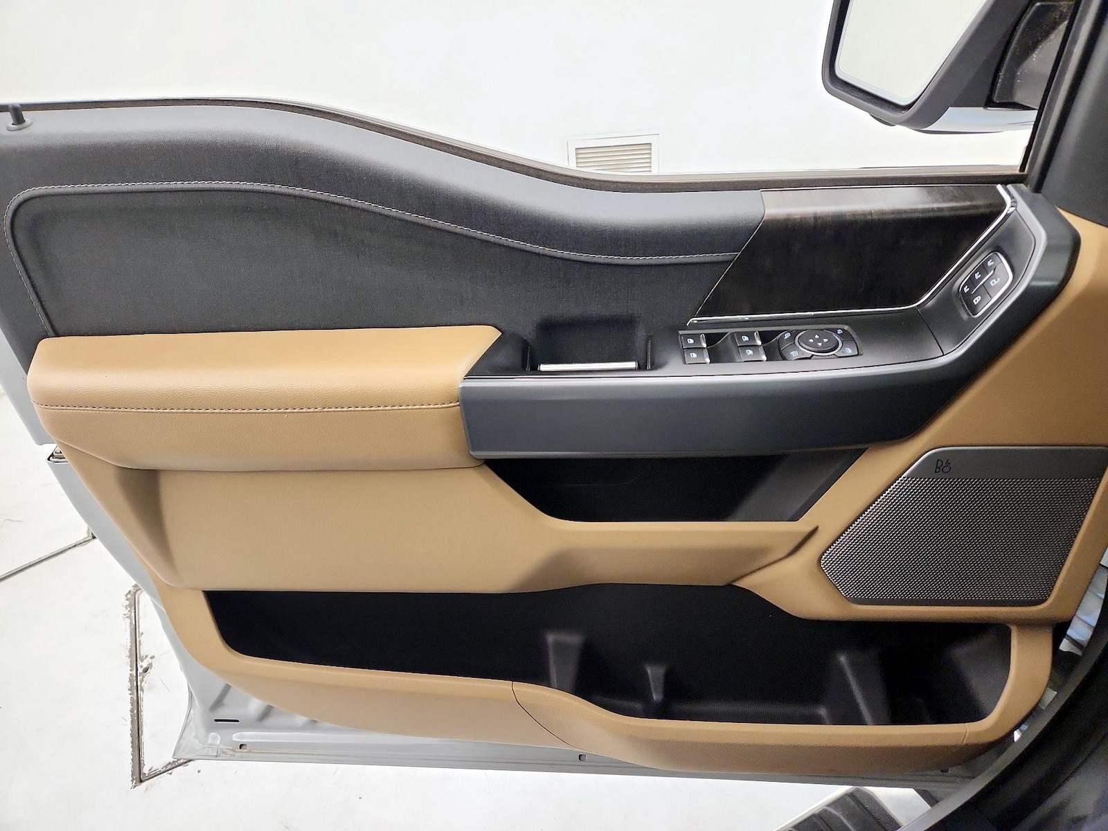 2023 Ford F-150 Lariat - Photo 13