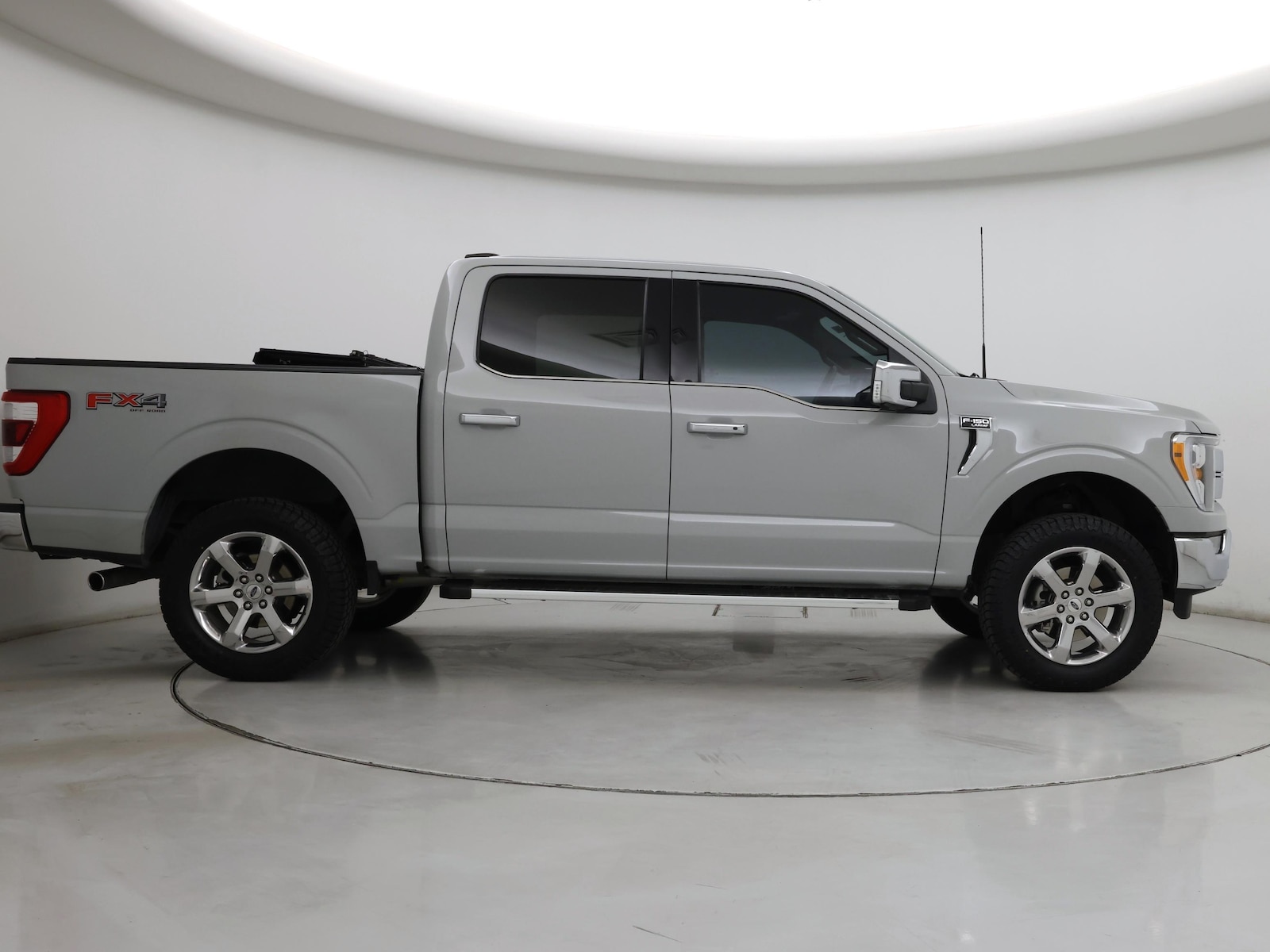 2023 Ford F-150 Lariat - Photo 8