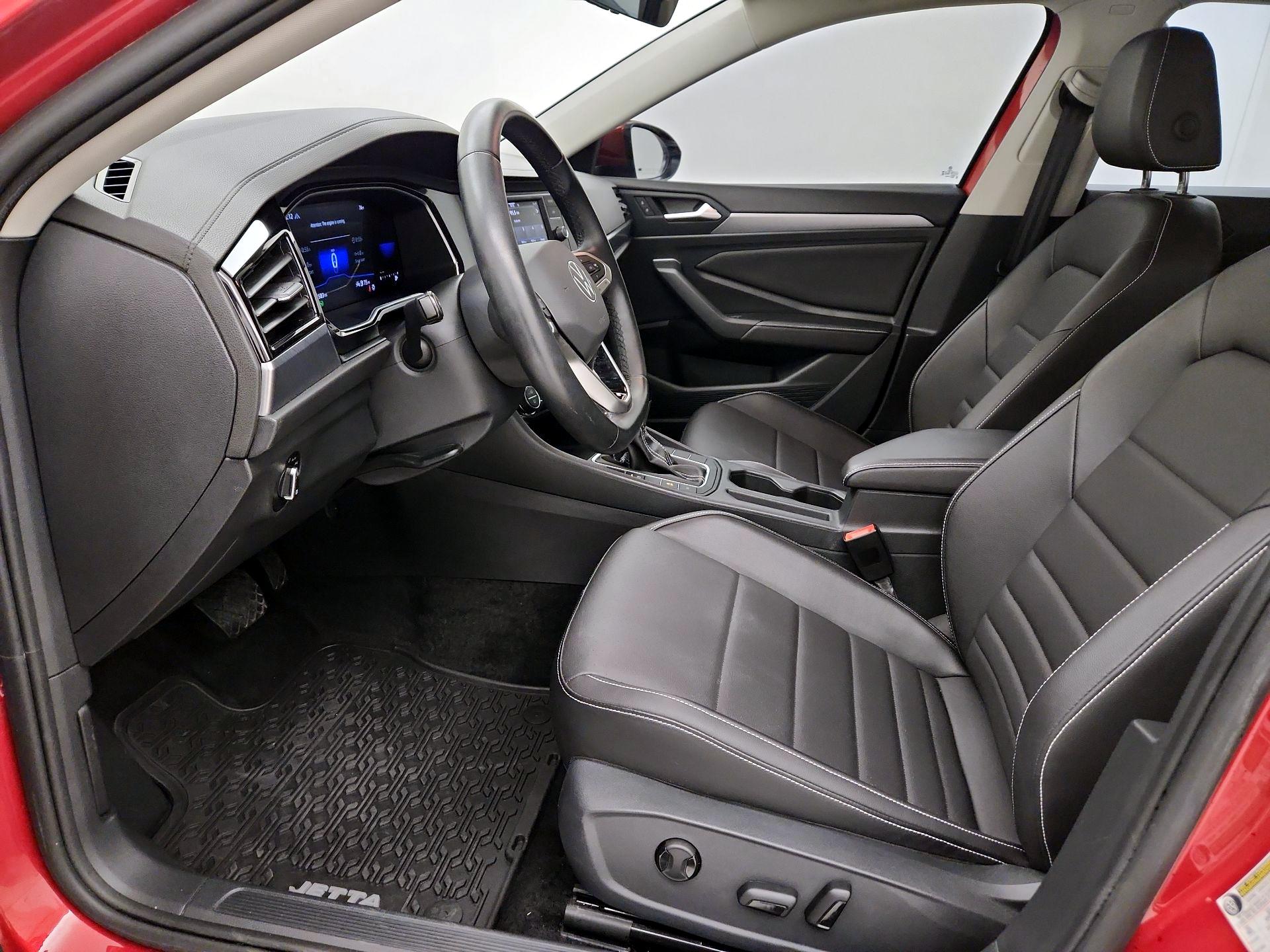 Thumbnail: 2024 Volkswagen Jetta - 11