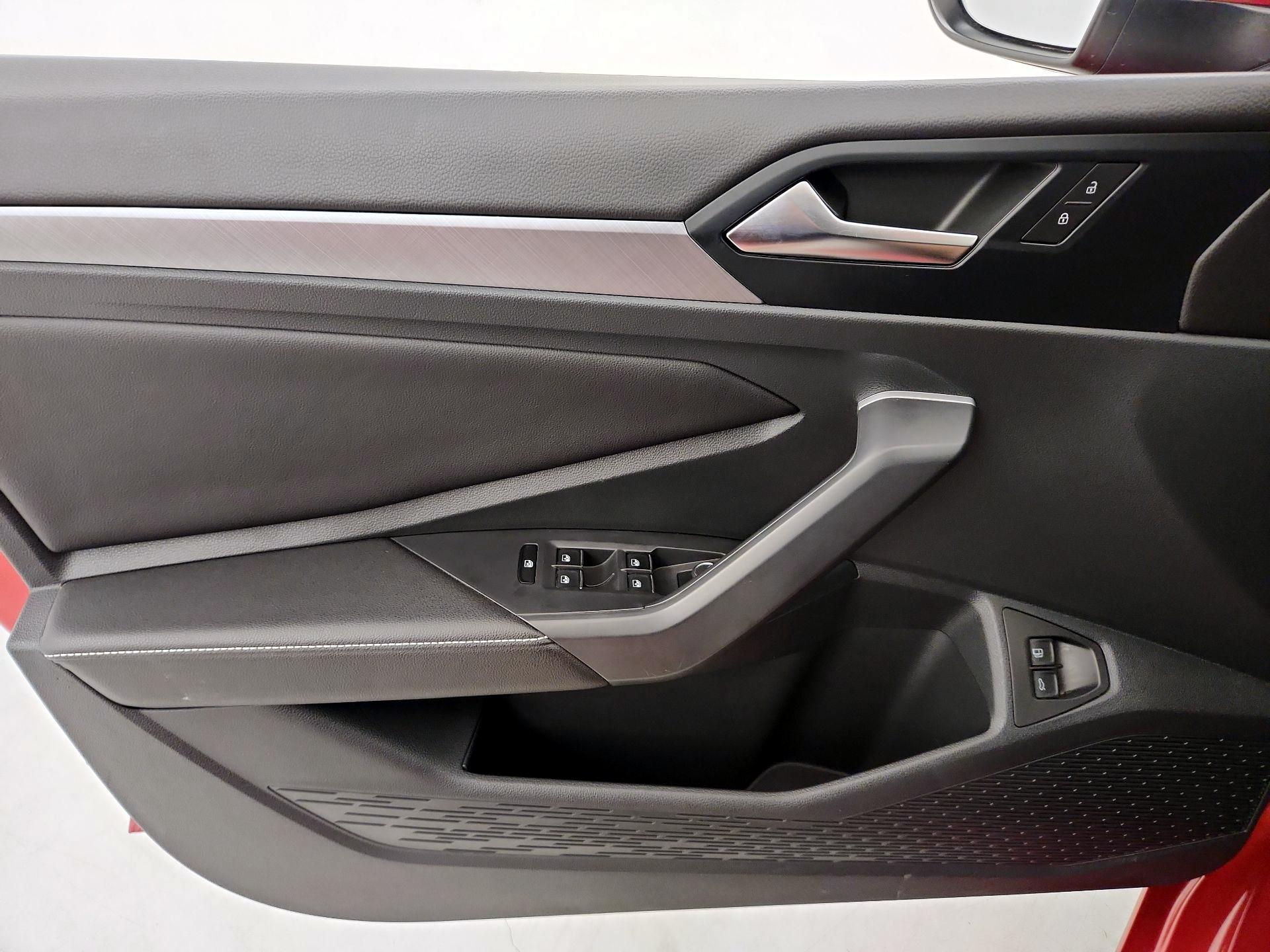 Thumbnail: 2024 Volkswagen Jetta - 12