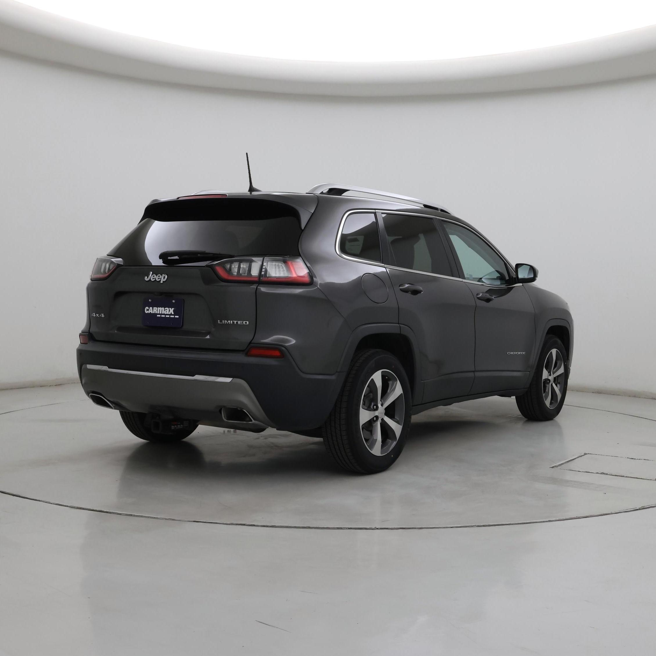 Thumbnail: 2019 Jeep Cherokee - 8