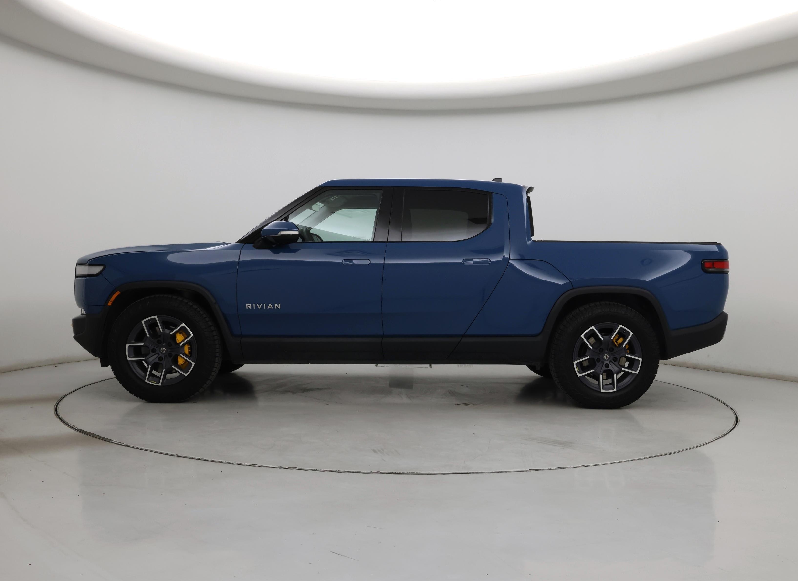 Thumbnail: 2023 Rivian R1T - 3
