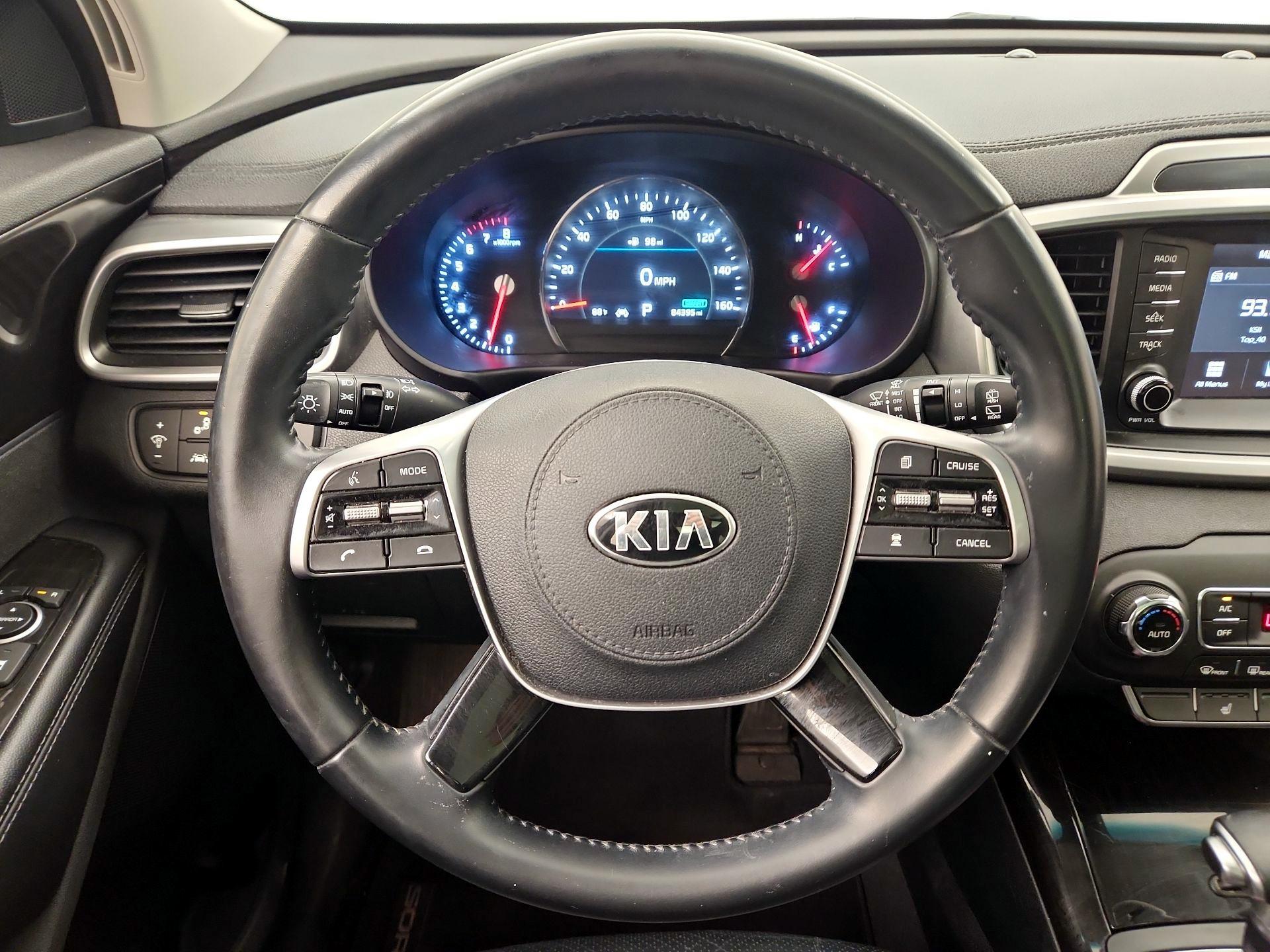 Thumbnail: 2020 Kia Sorento - 10