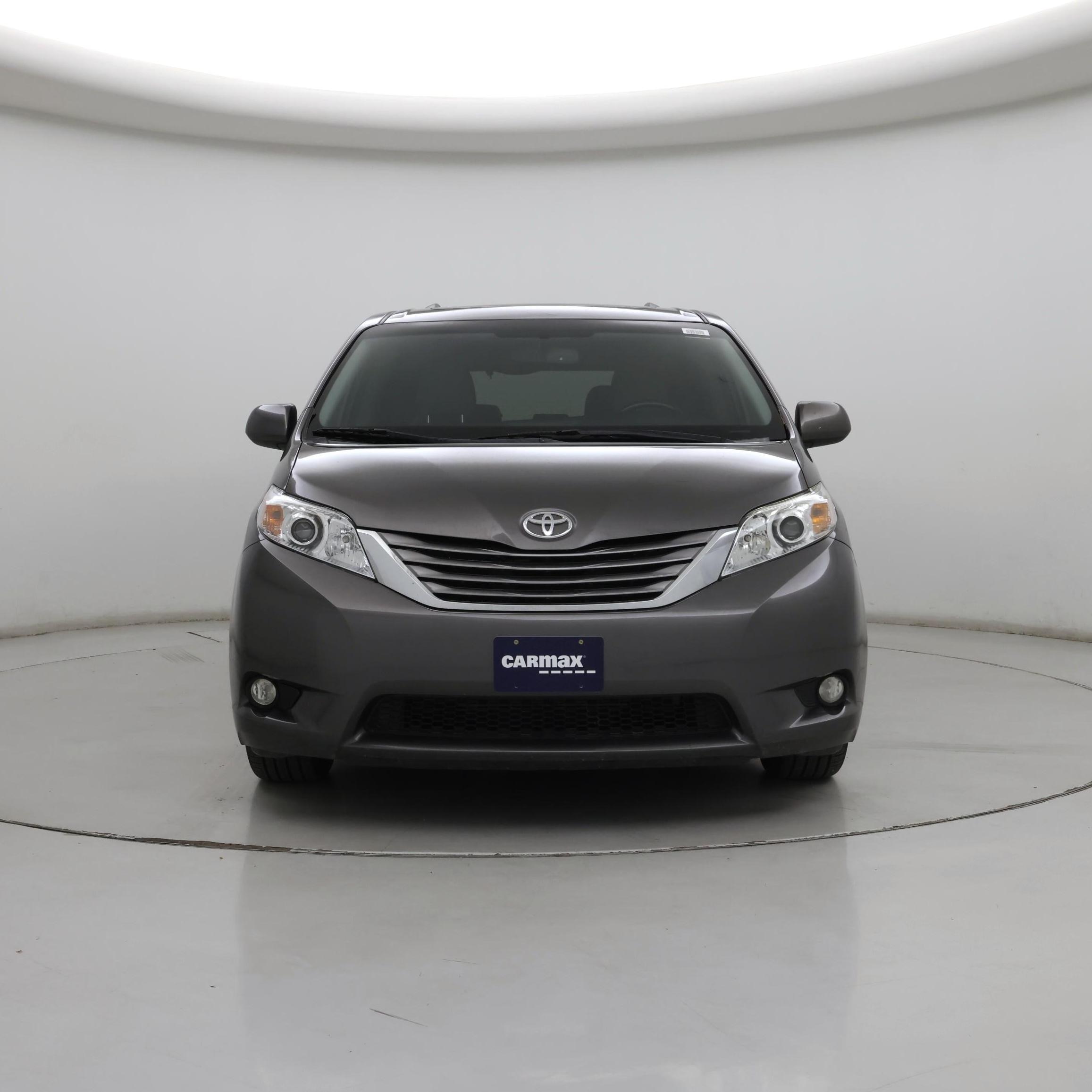 Thumbnail: 2016 Toyota Sienna - 5