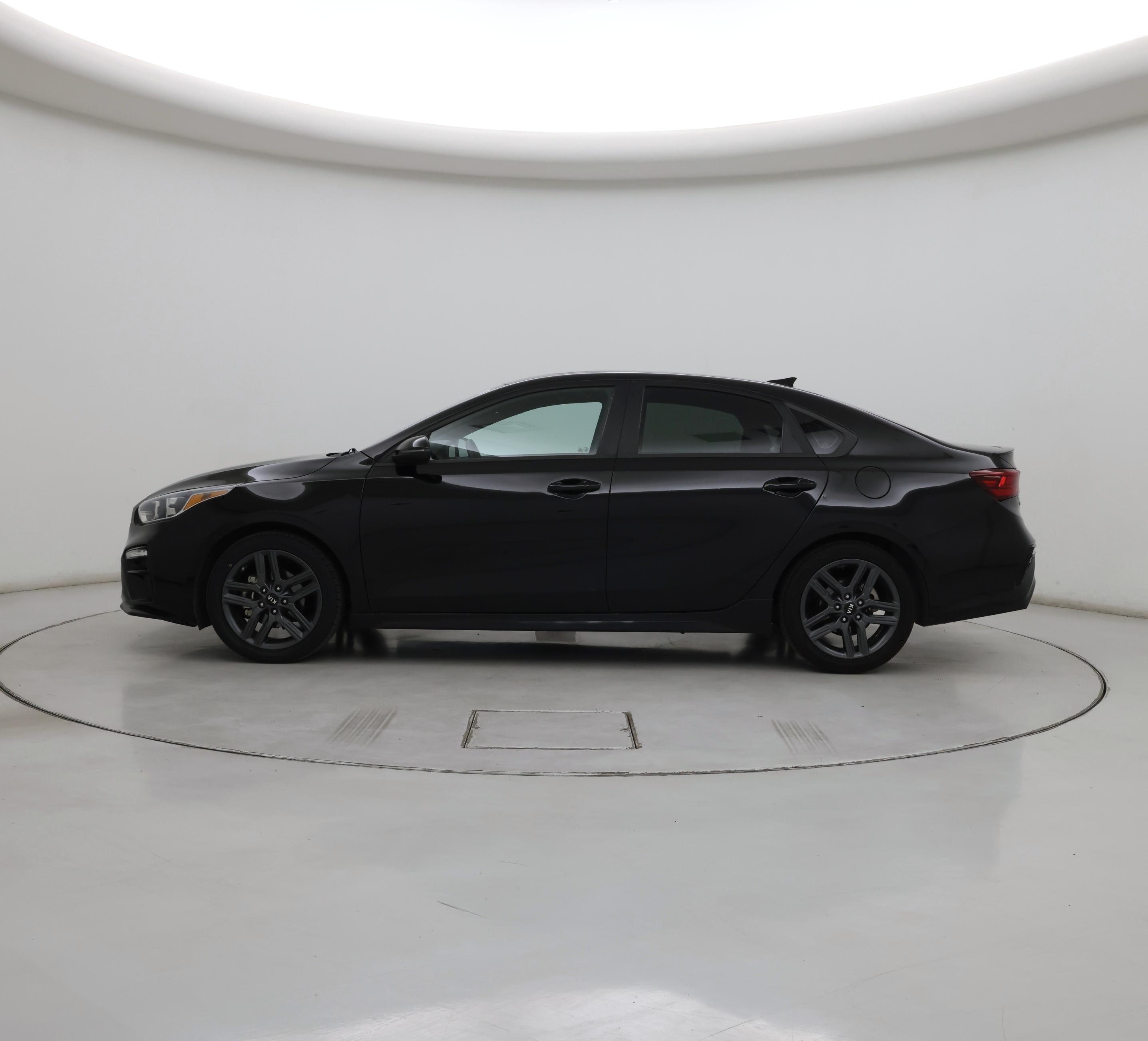 Thumbnail: 2021 Kia Forte - 3
