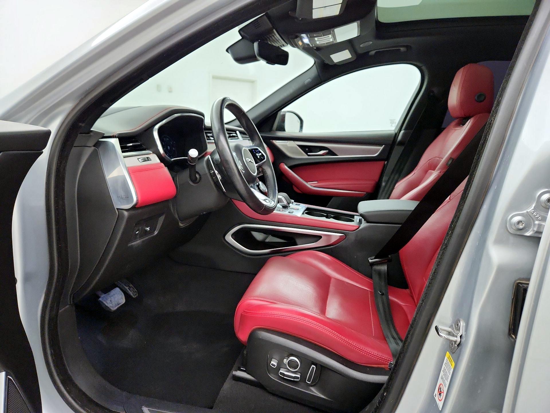 Thumbnail: 2021 Jaguar F-Pace - 11