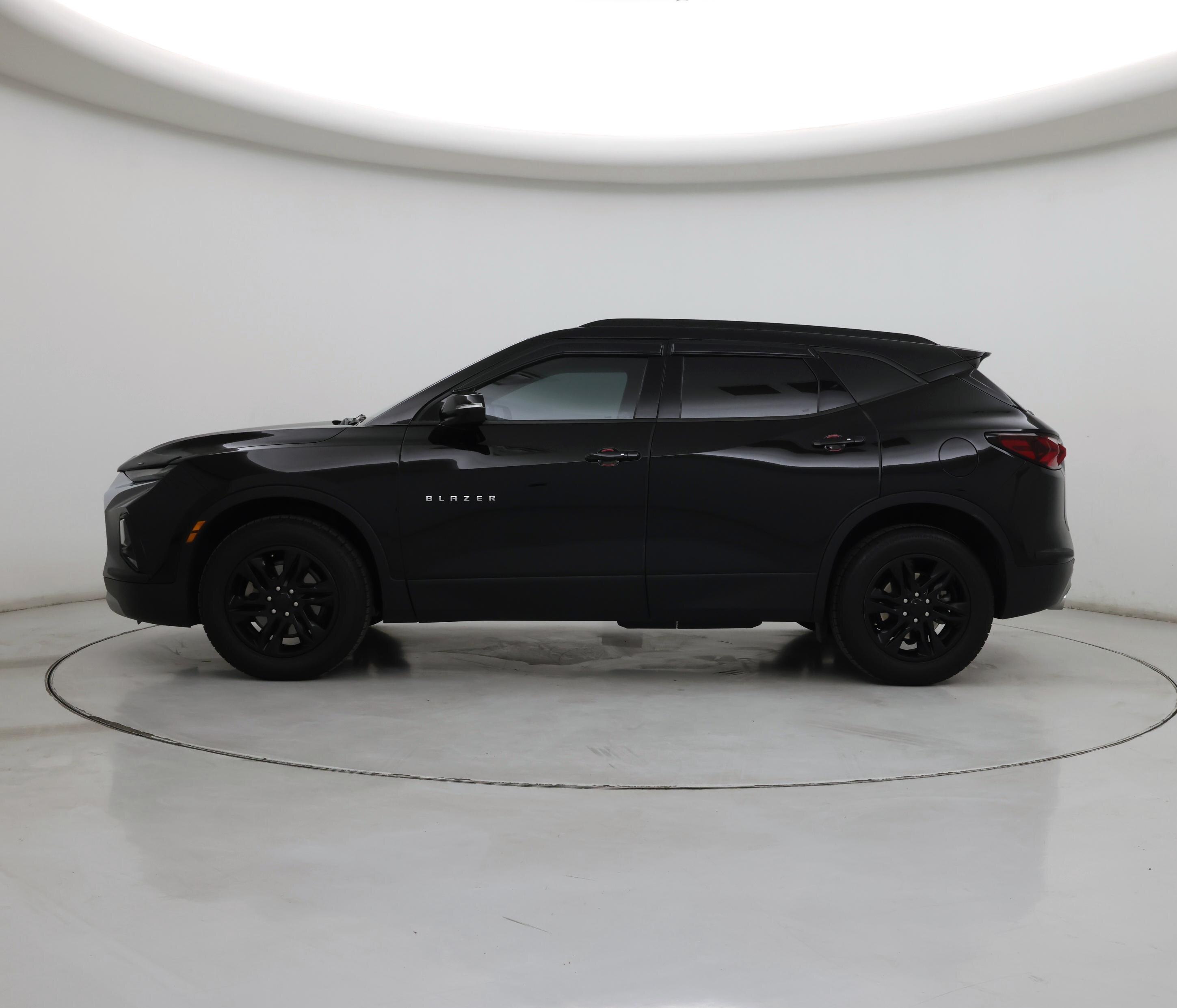 Thumbnail: 2019 Chevrolet Blazer - 3