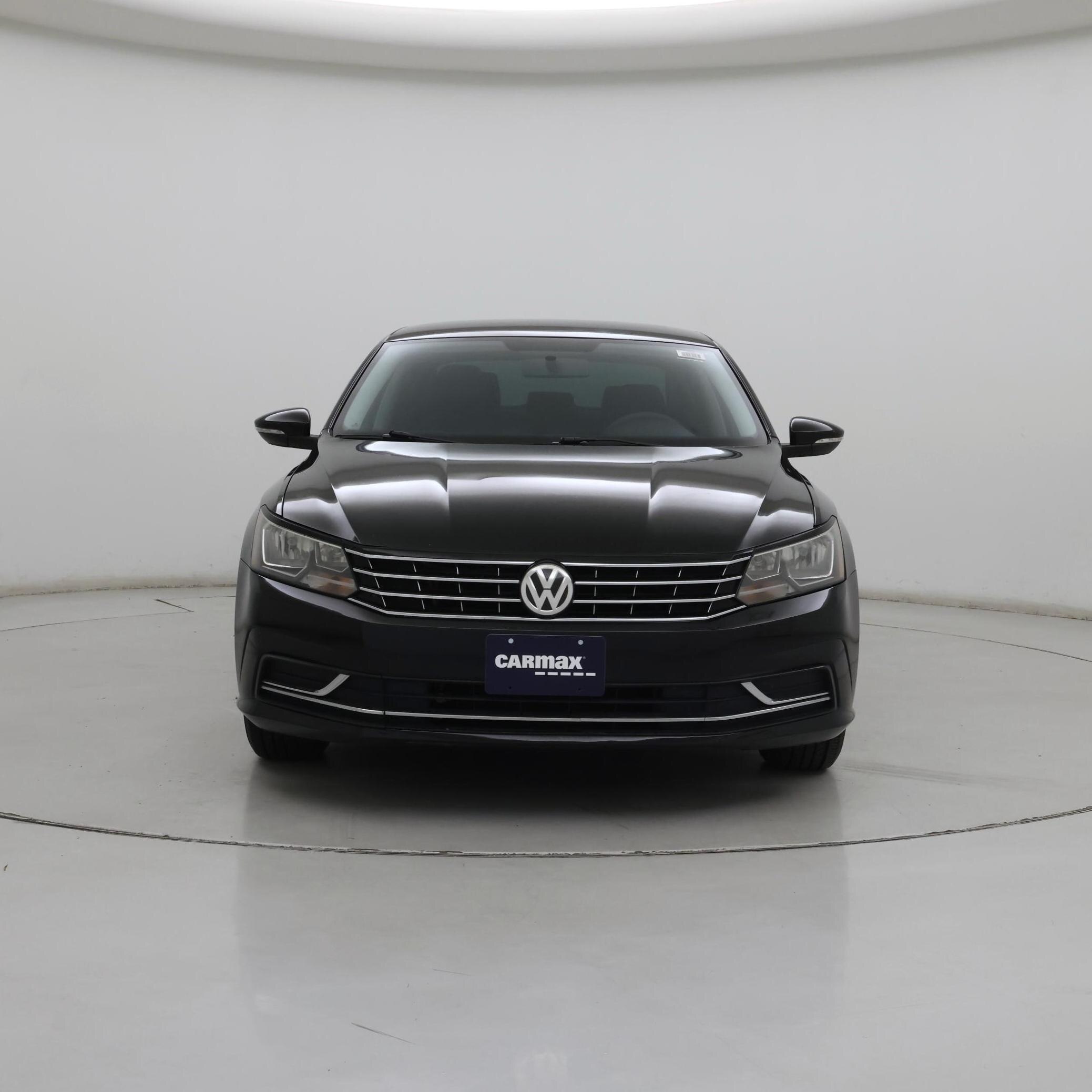 Thumbnail: 2017 Volkswagen Passat - 5