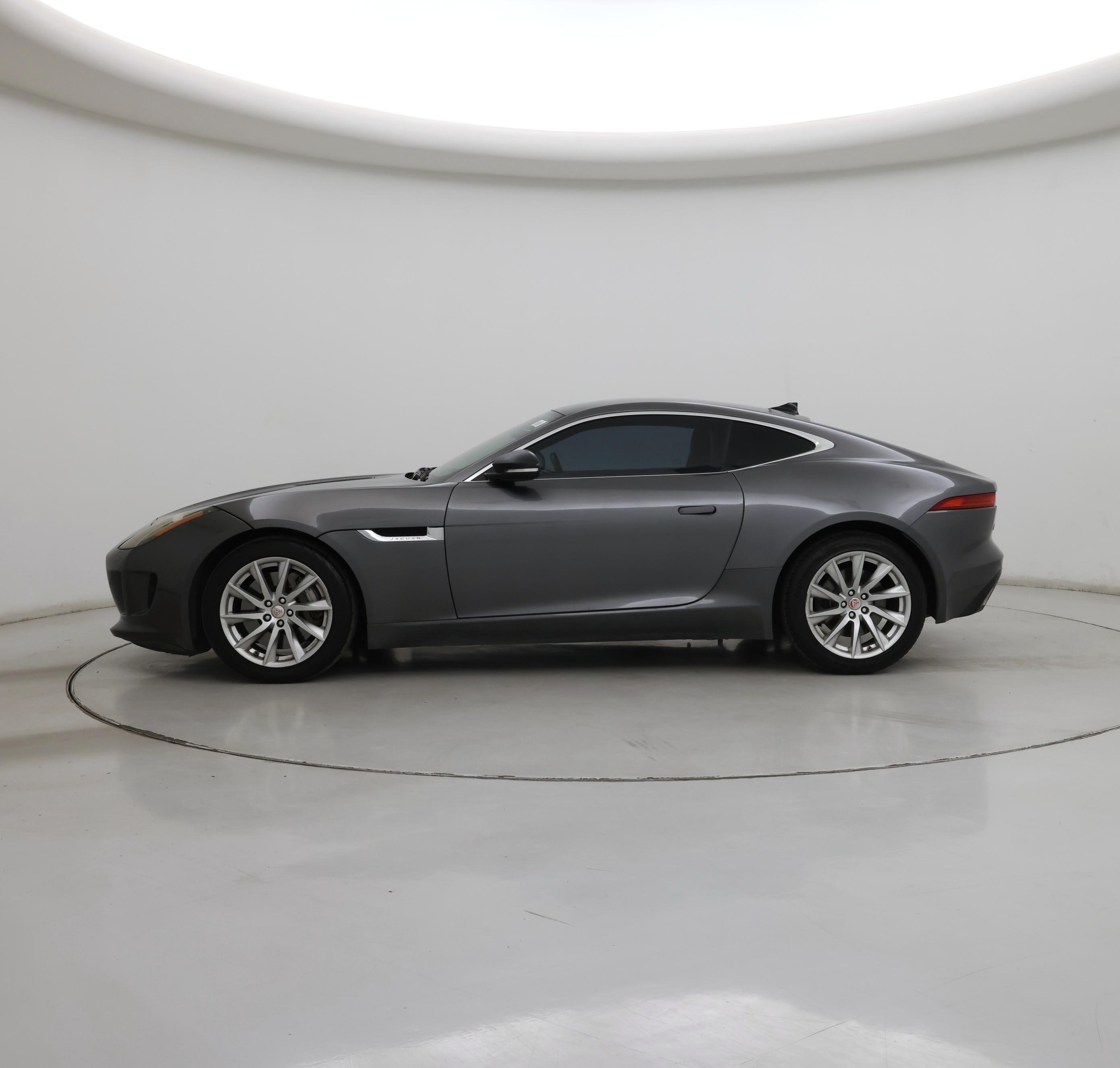 Thumbnail: 2016 Jaguar F-Type - 3
